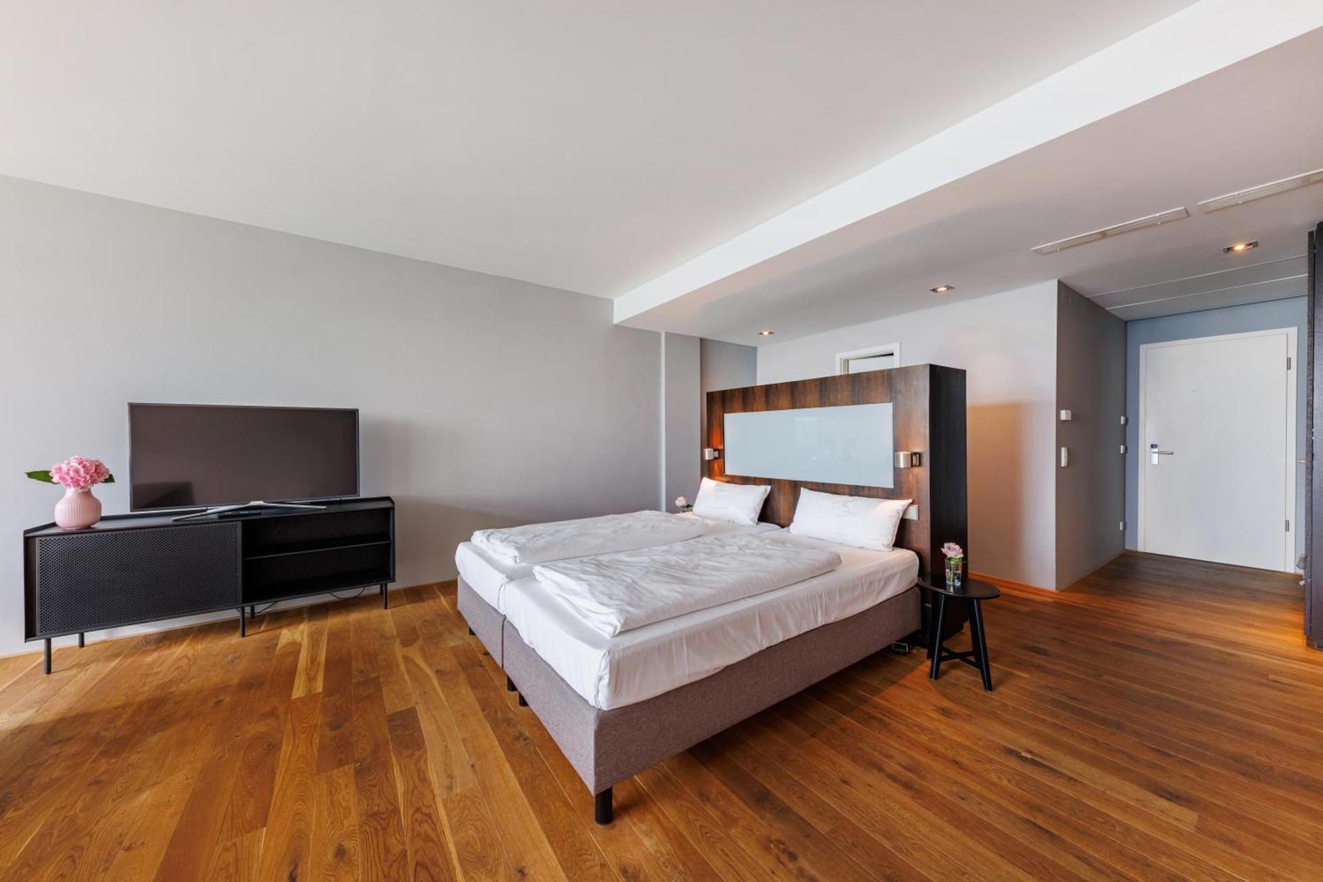 aika seaside living hotel