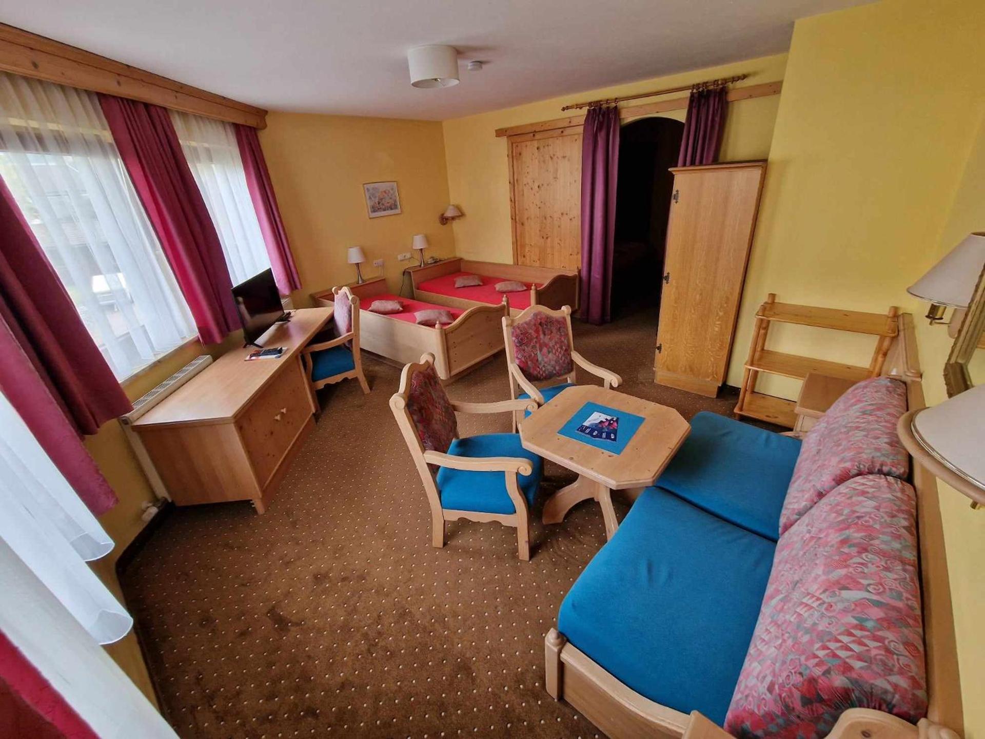 Photo of the whole room