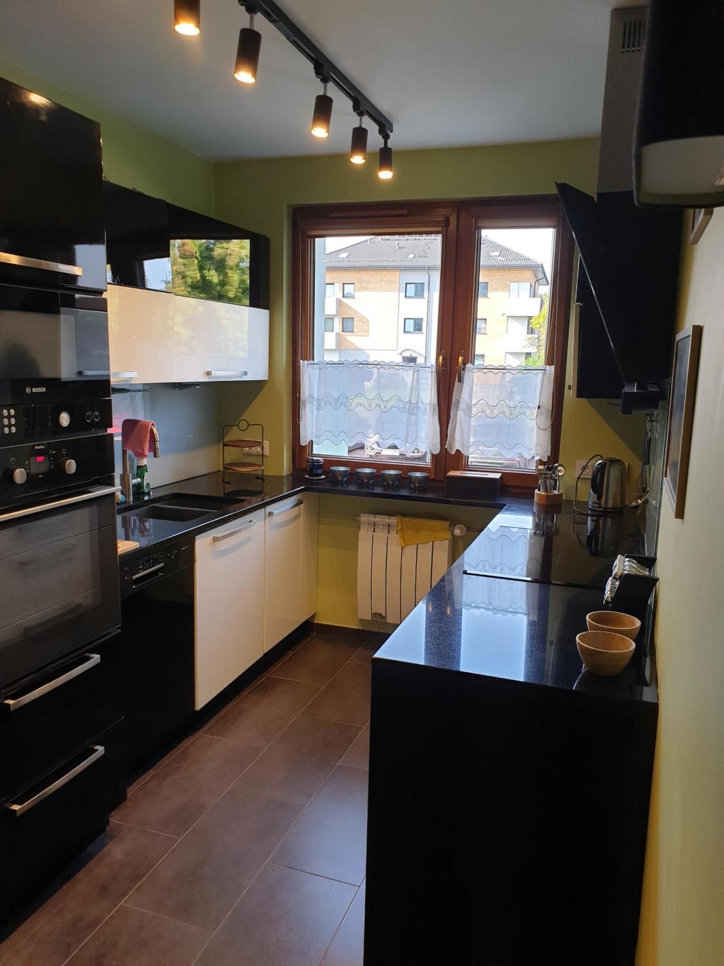 Przestronny apartament dla 9 osób - 4 sypialnie, PARKING