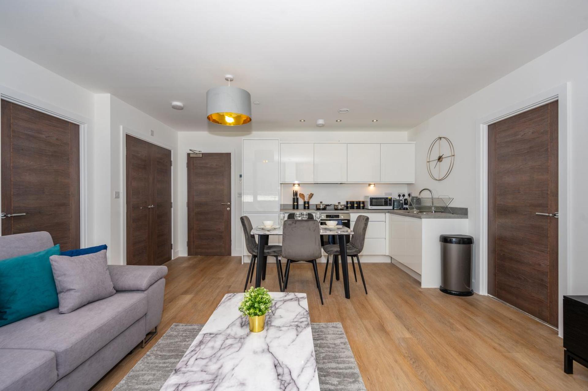 2 bed - 5 mins from Old Trafford