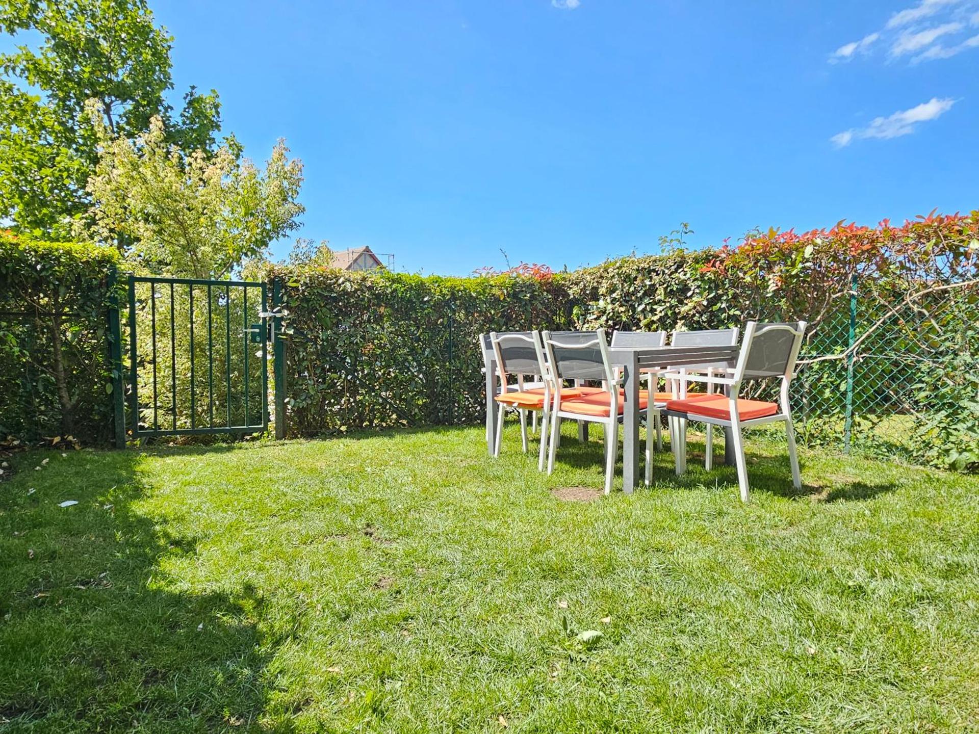 Grand 3 pièces, 2 jardins, Parking sous sol.