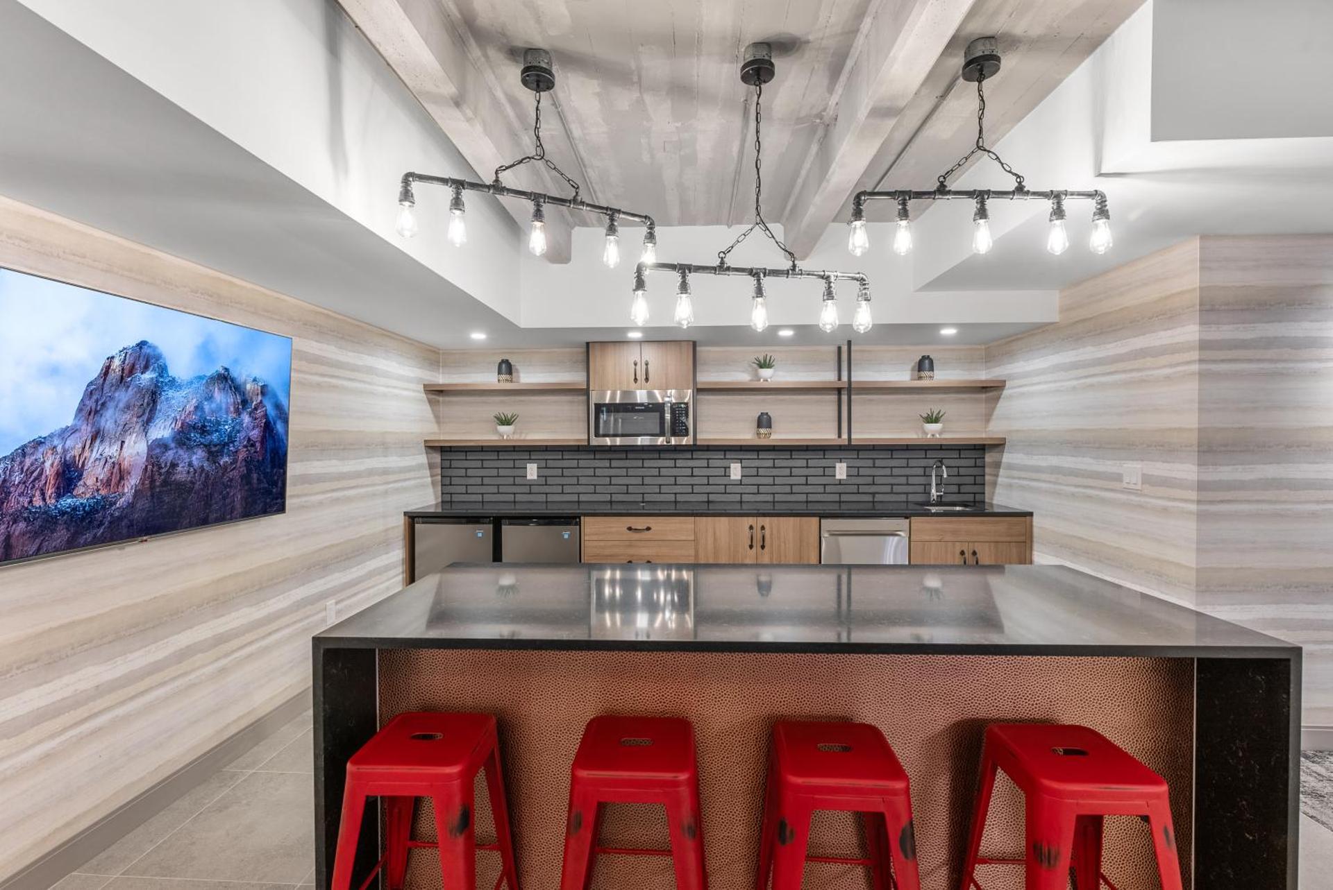 Communal lounge/ TV room