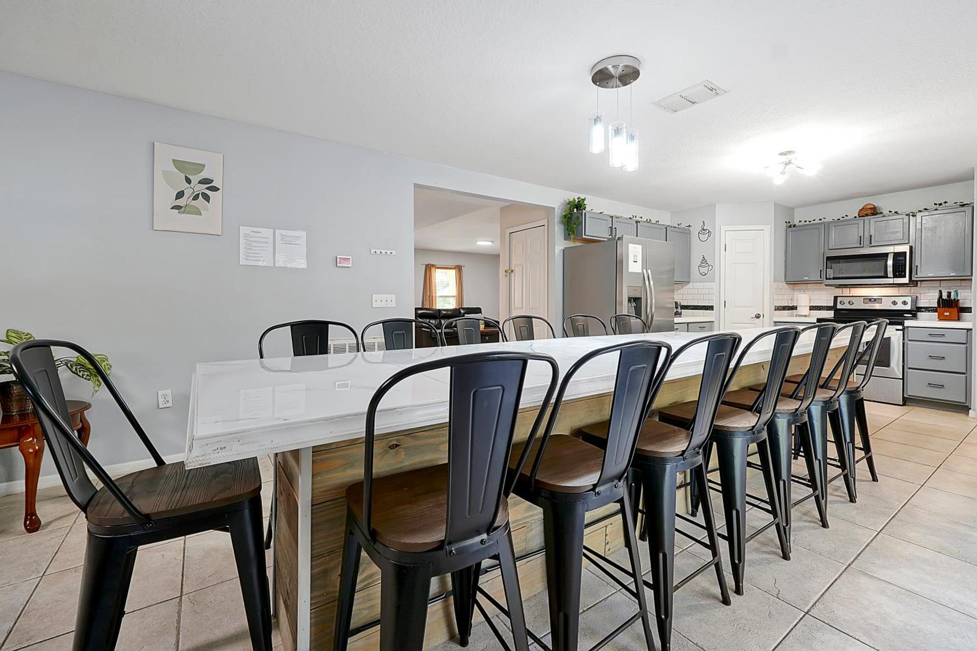 Poolside Cocoa Oasis w/ Tiki Bar!