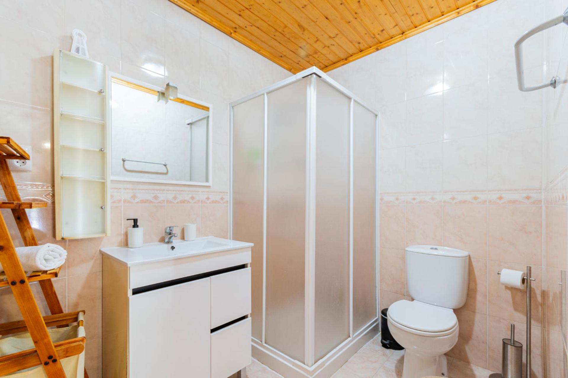 Casa Rústica T2 com Salamandra e Cozinha - Seia - Serra da Estrela - Casa do Loureiro II