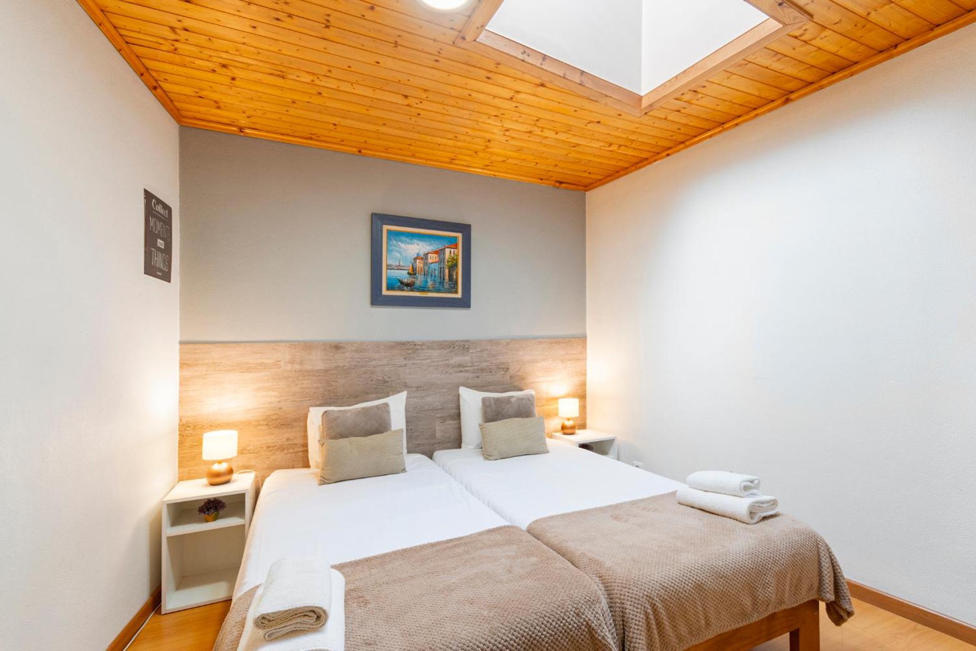 Casa Rústica T2 com Salamandra e Cozinha - Seia - Serra da Estrela - Casa do Loureiro II