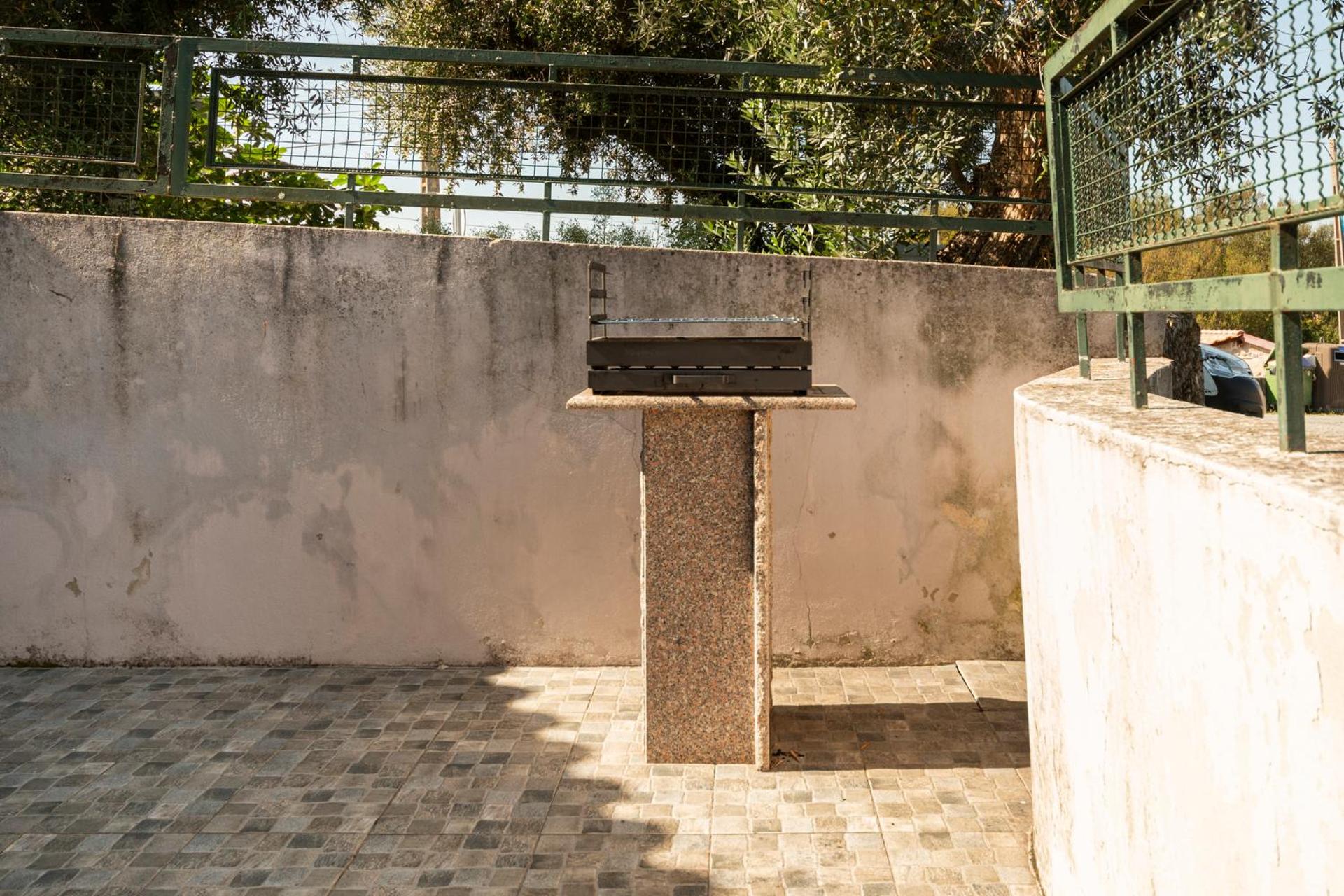 Casa Rústica T2 com Salamandra e Cozinha - Seia - Serra da Estrela - Casa do Loureiro II