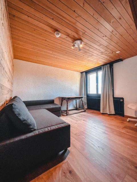 Deluxe Room with Mountain View