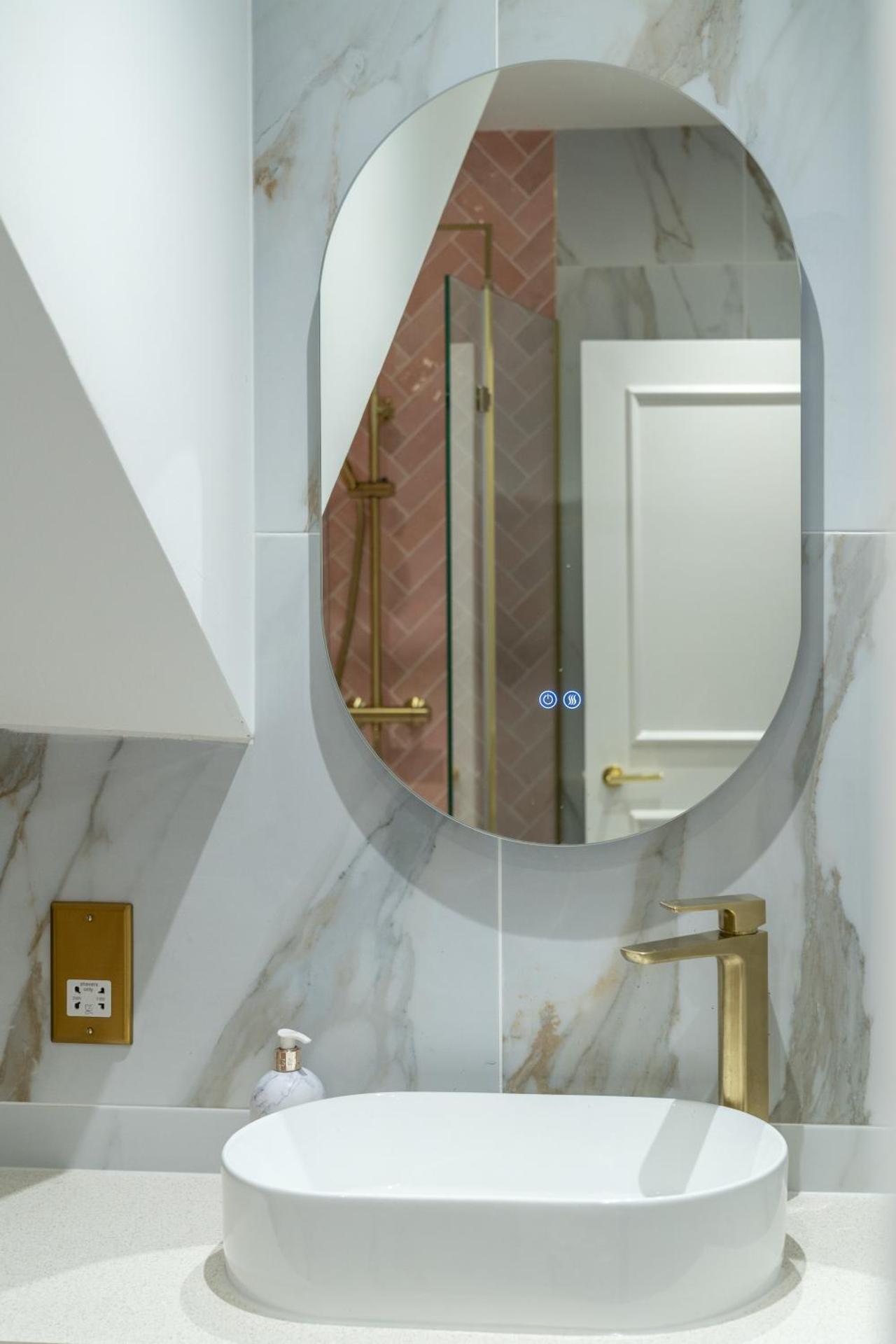 Victorian Blue - 2 bedroom flat Pimlico