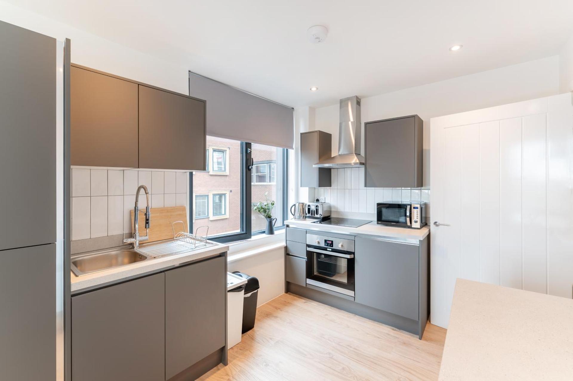 123 Queen Street - Home Crowd Luxury Apartments