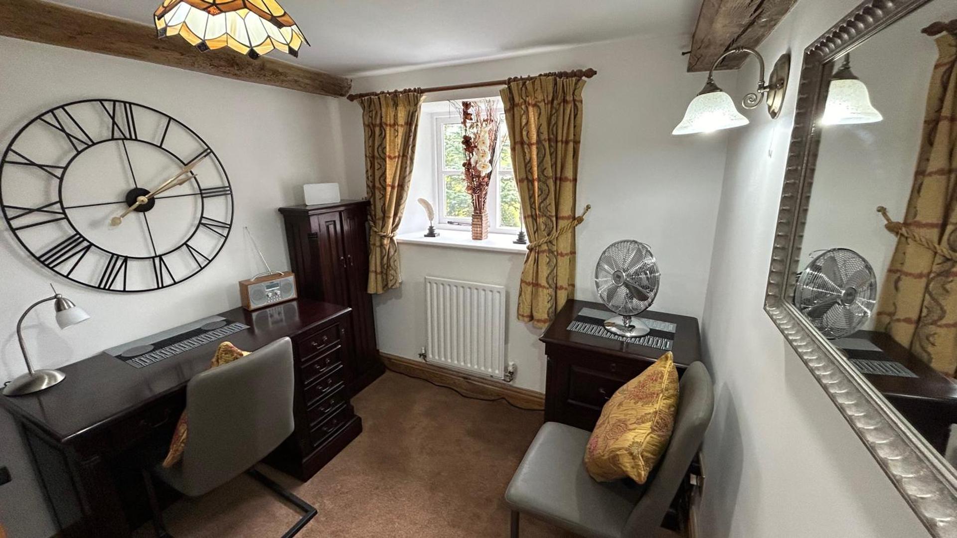 Beautiful 3 Bed Peak District Farmhouse - Alton Towers, Christmas Markets, Polar Bears, Chatsworth