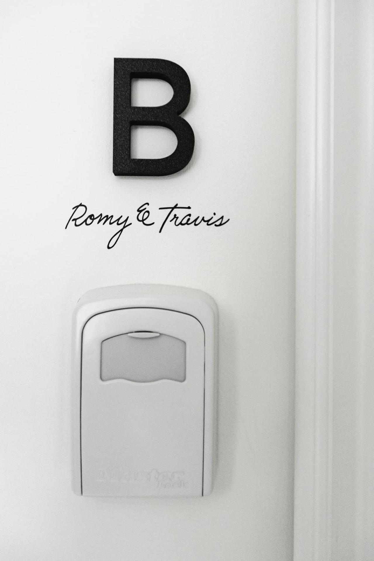 Logo/Certificate/Sign