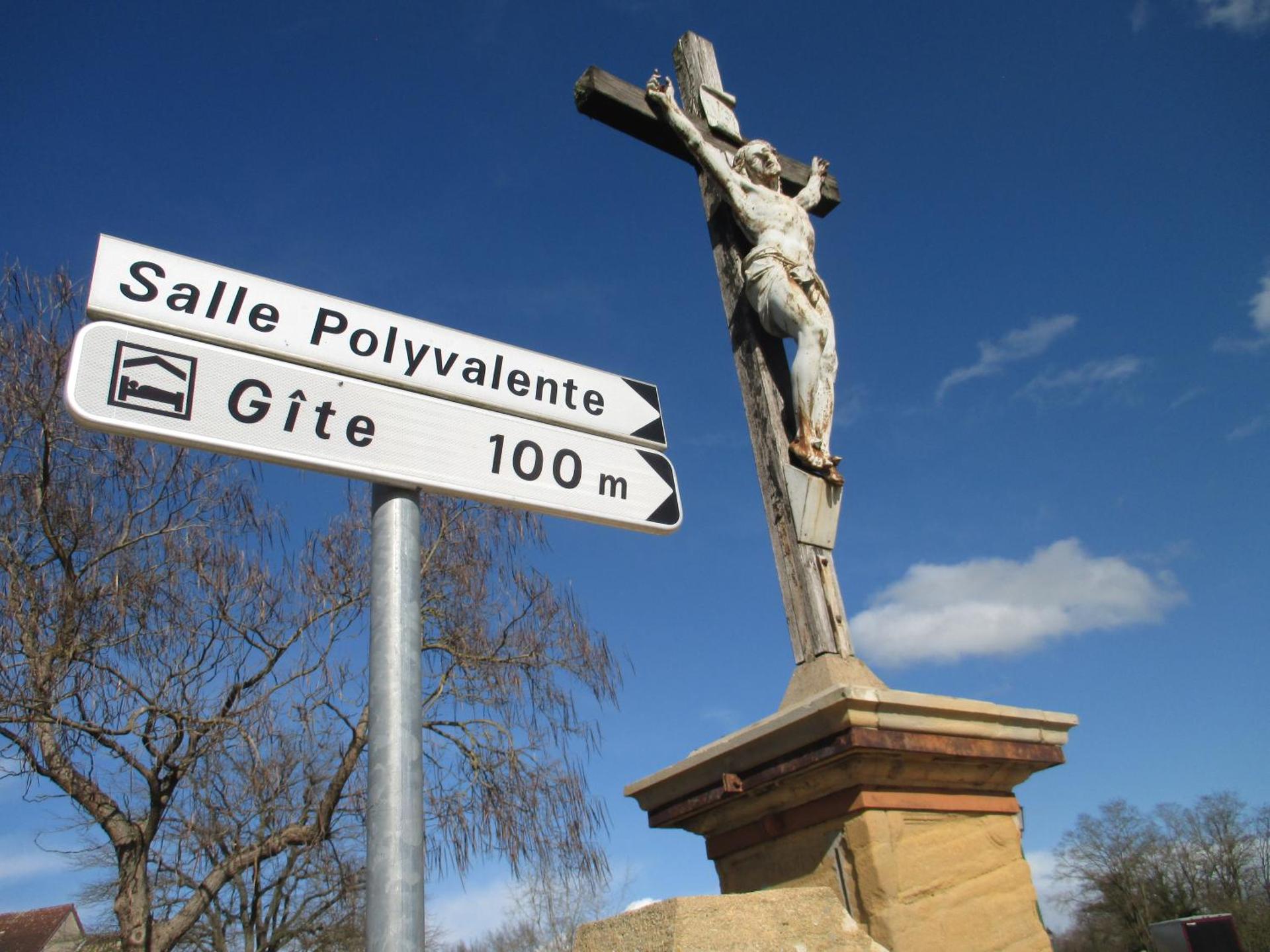 Property logo or sign