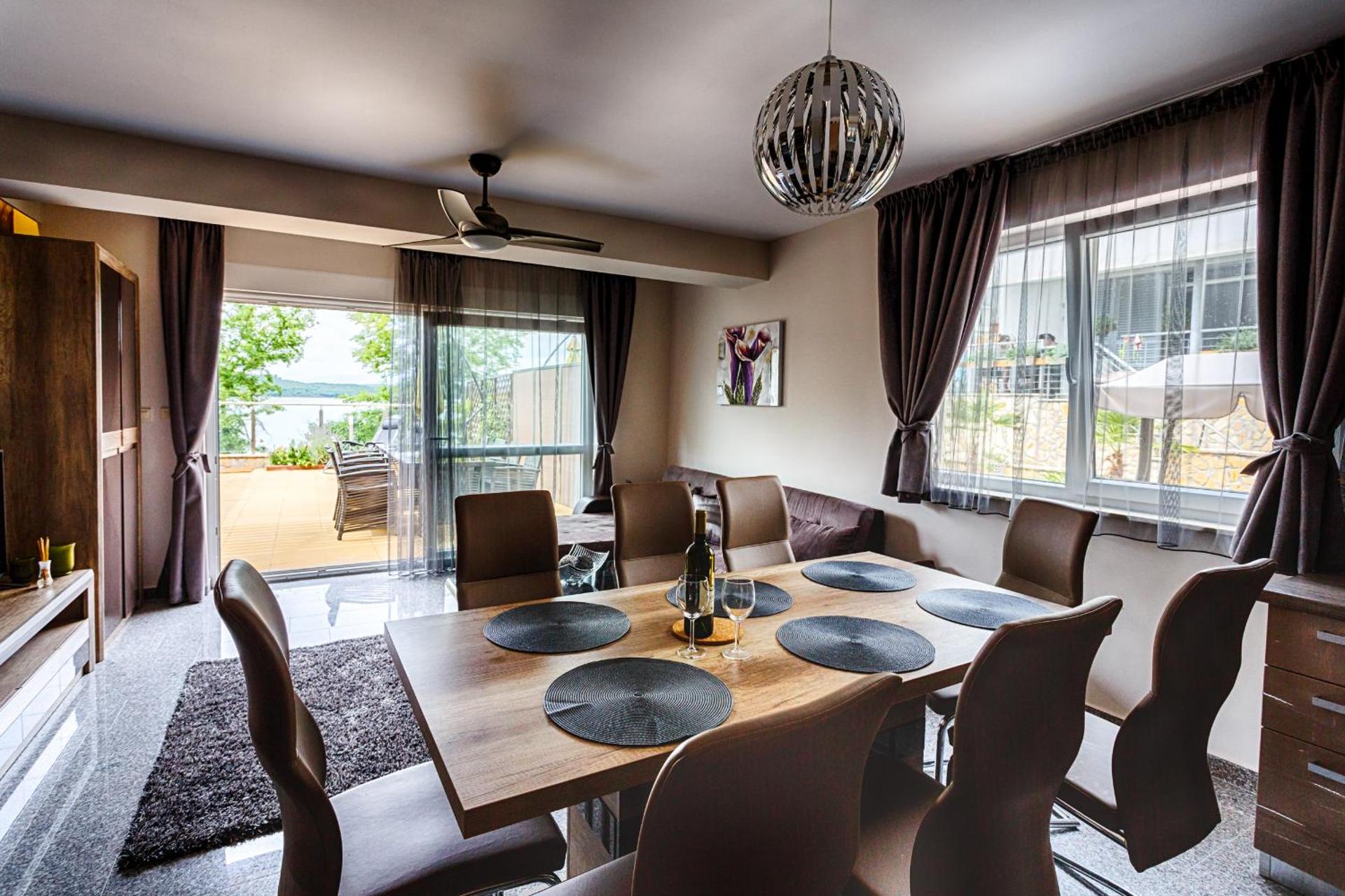 Executive King Apartment with Terrace with Sea View