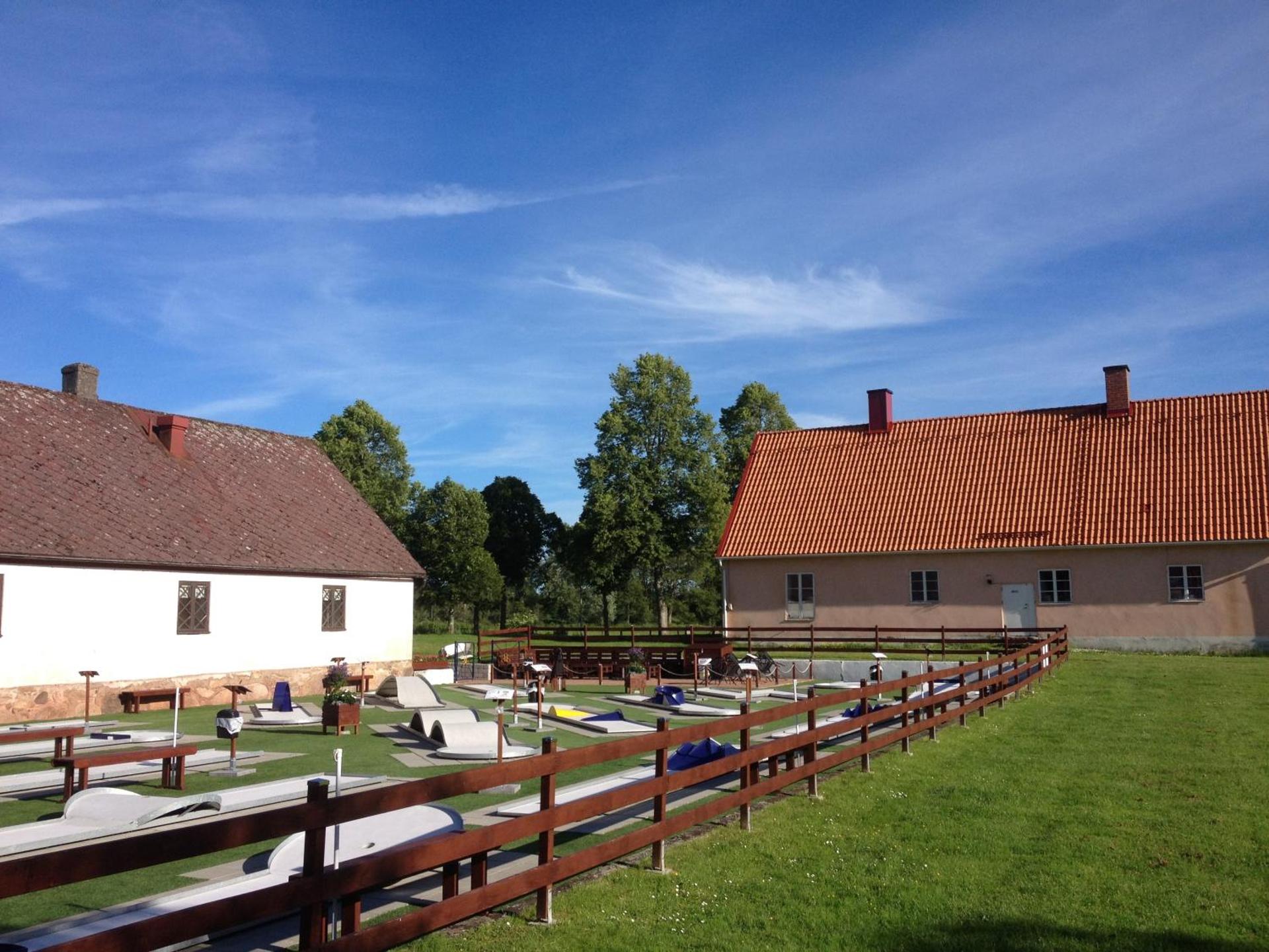 Standard Double Room with Shared Bathroom