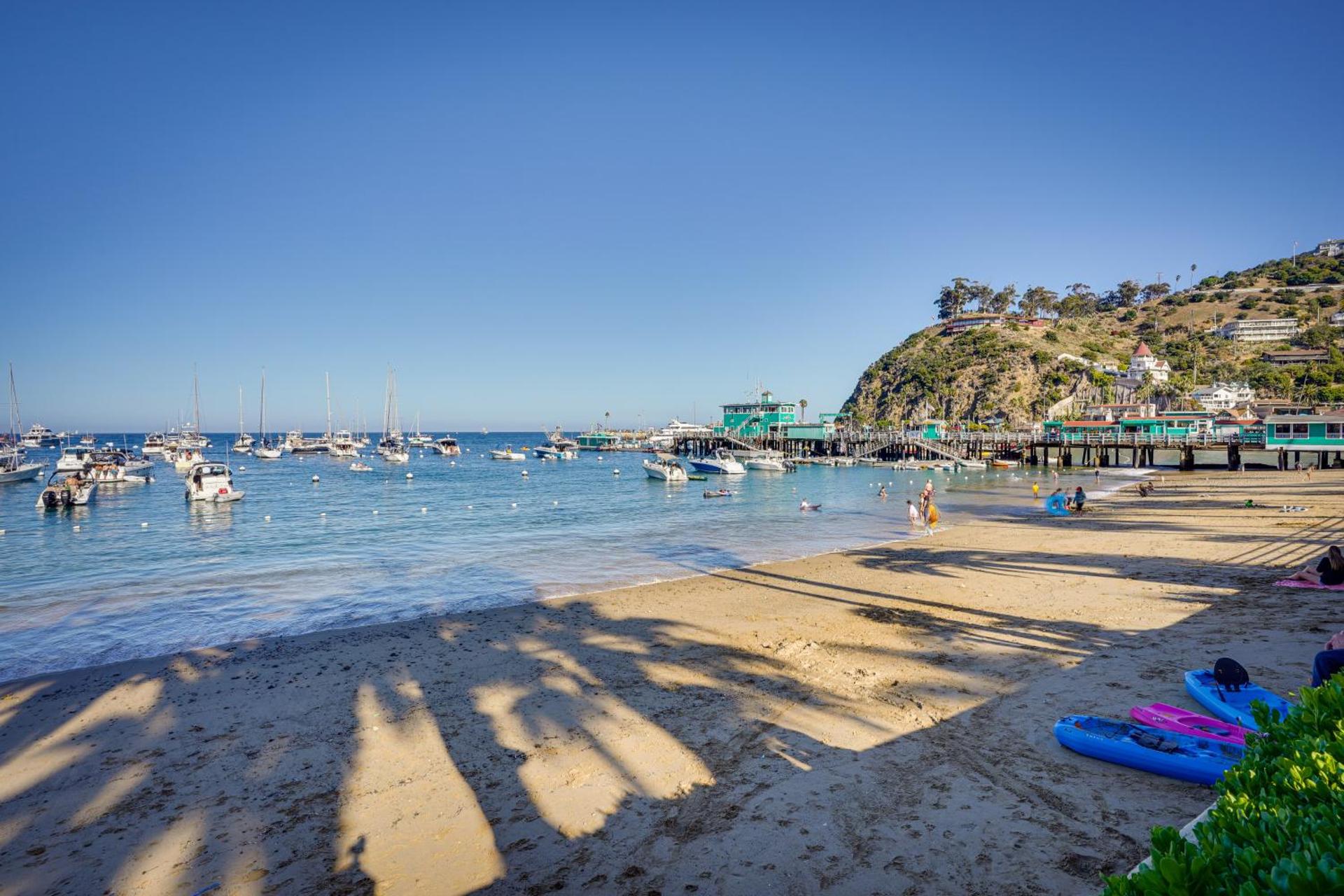 Avalon Cottage Less Than Half-Mi to Beaches and Crescent Ave