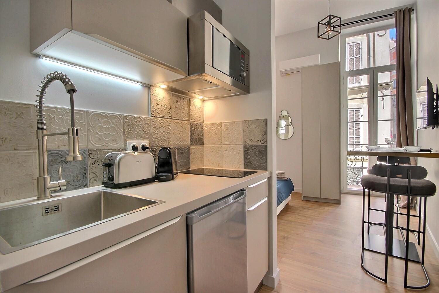 Kitchen or kitchenette