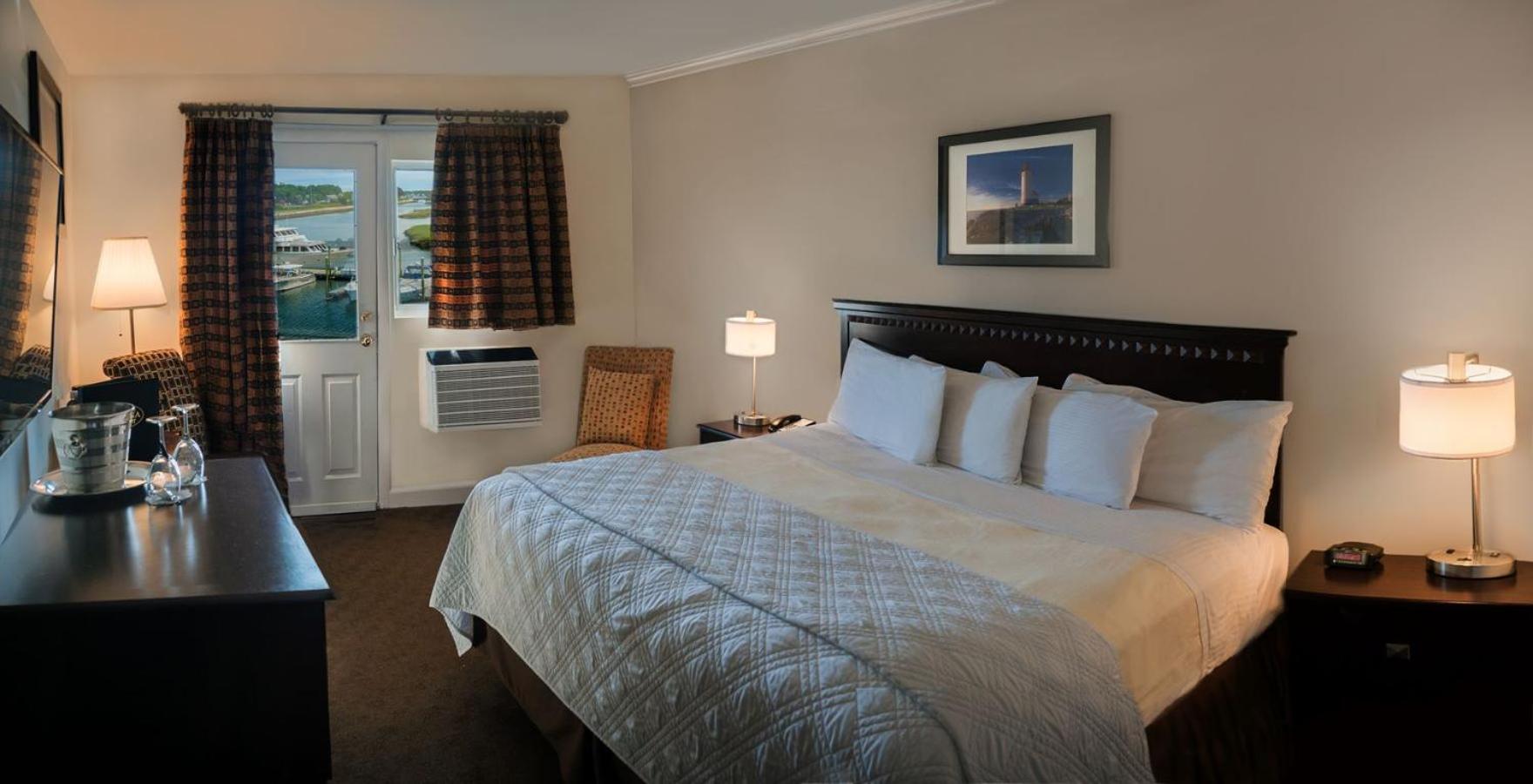 The Hotel at Cape Ann Marina