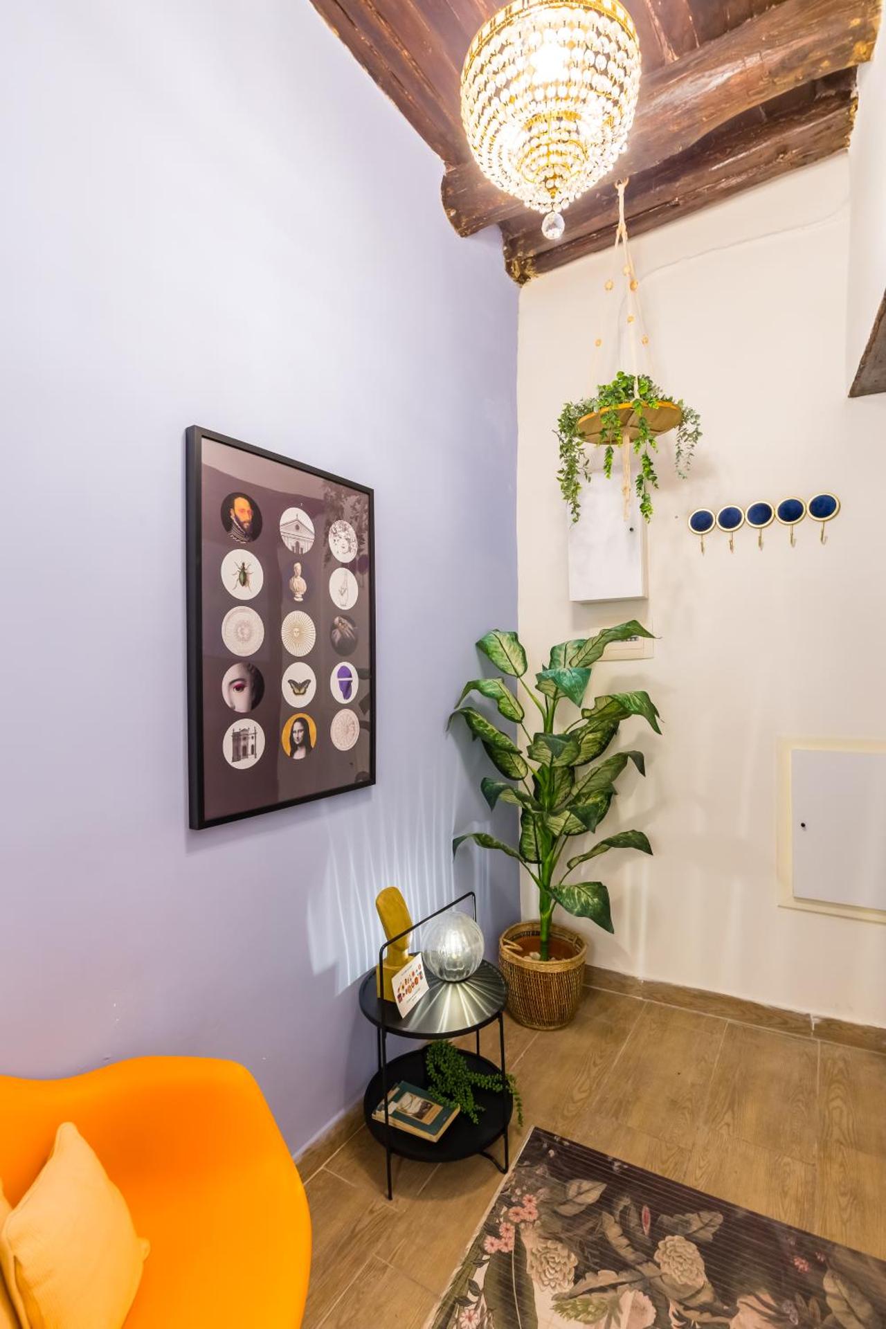 ECCEHOMO 29 La Casa di Piero