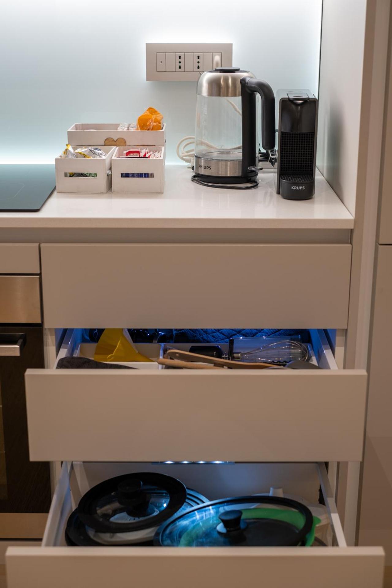 Coffee/tea facilities