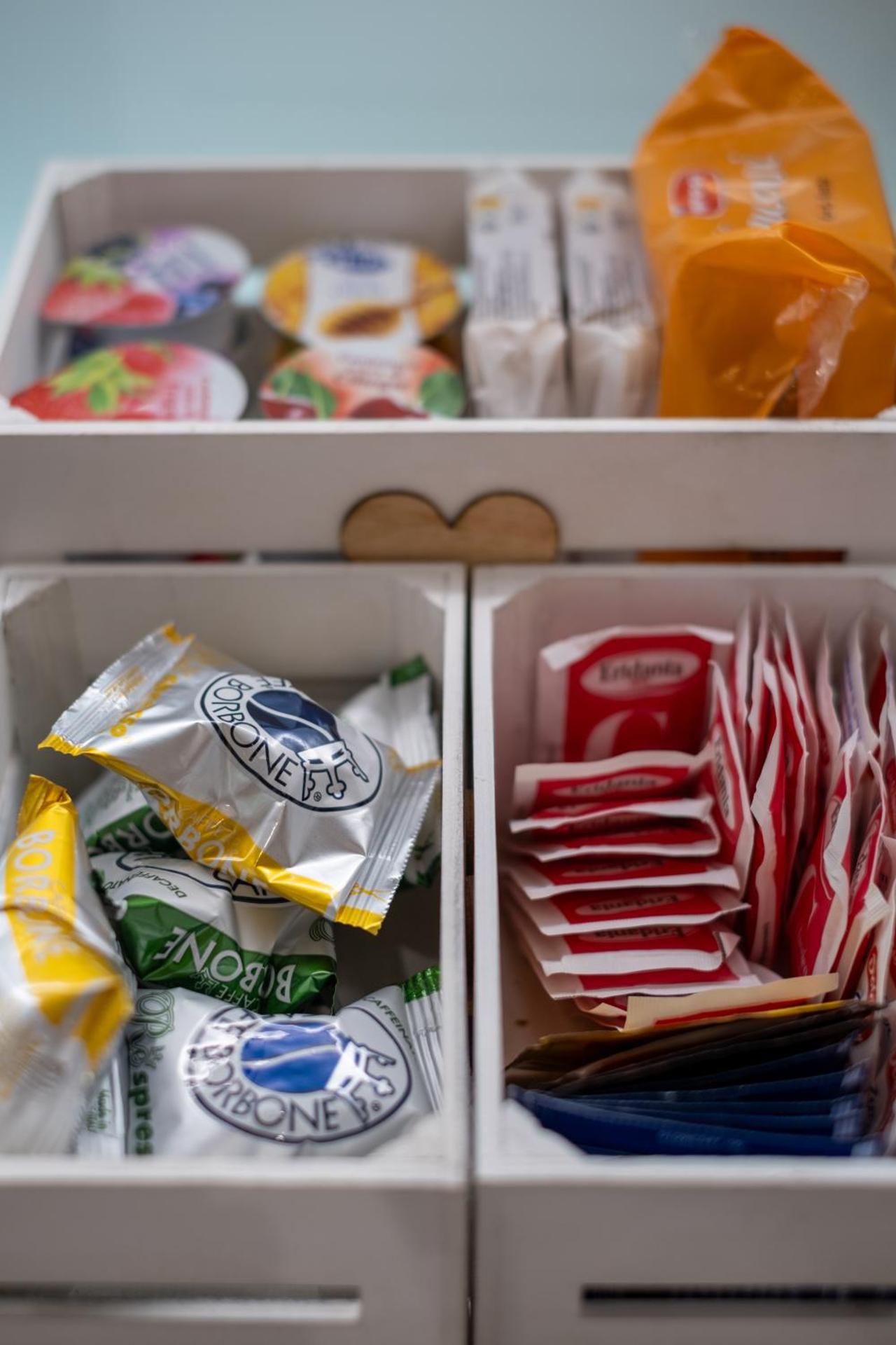 Coffee/tea facilities