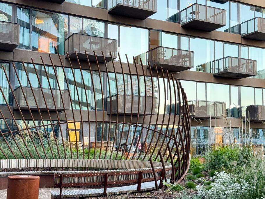 Chic Atelier with Breathtaking Waterfront