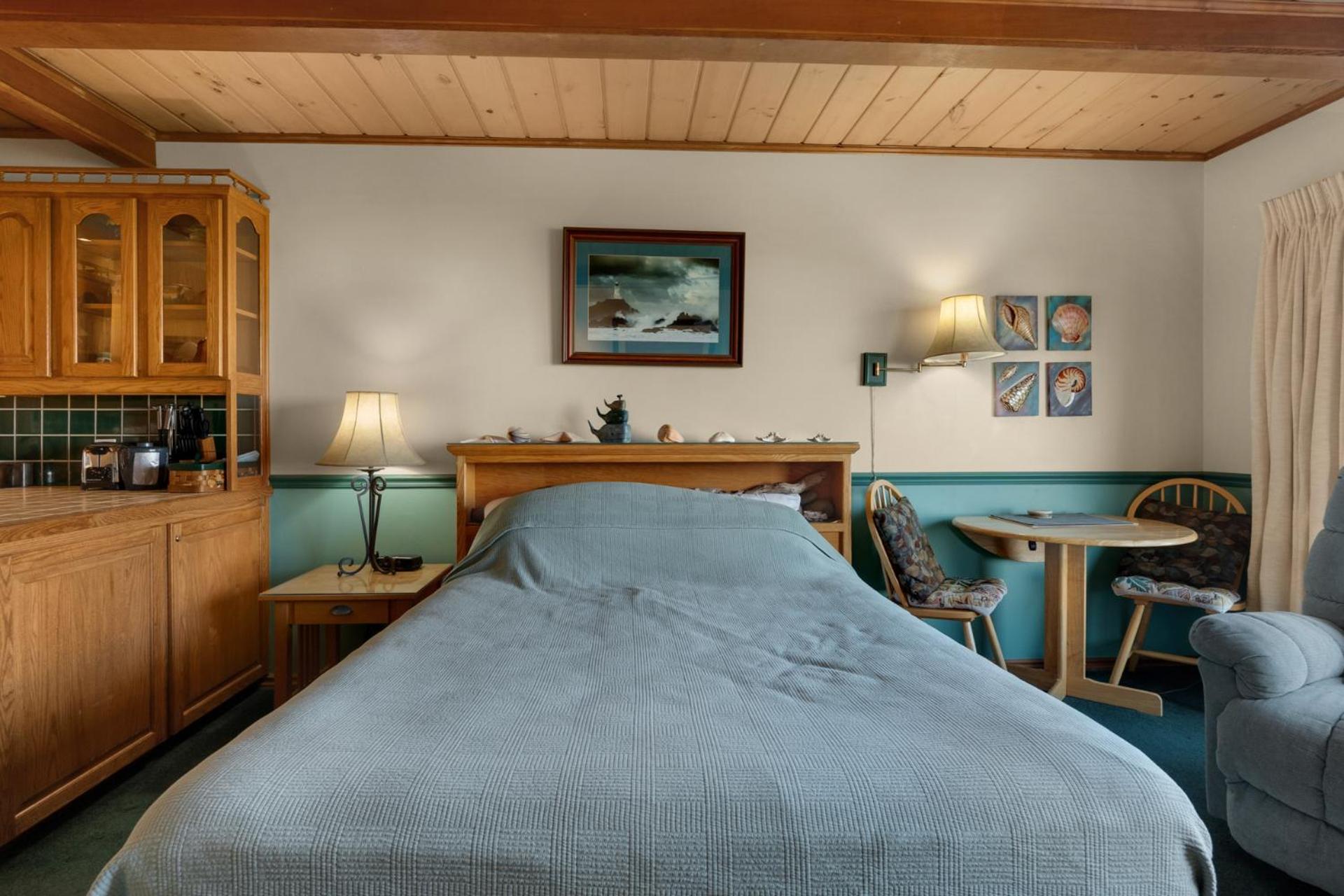 Studio with Sea View