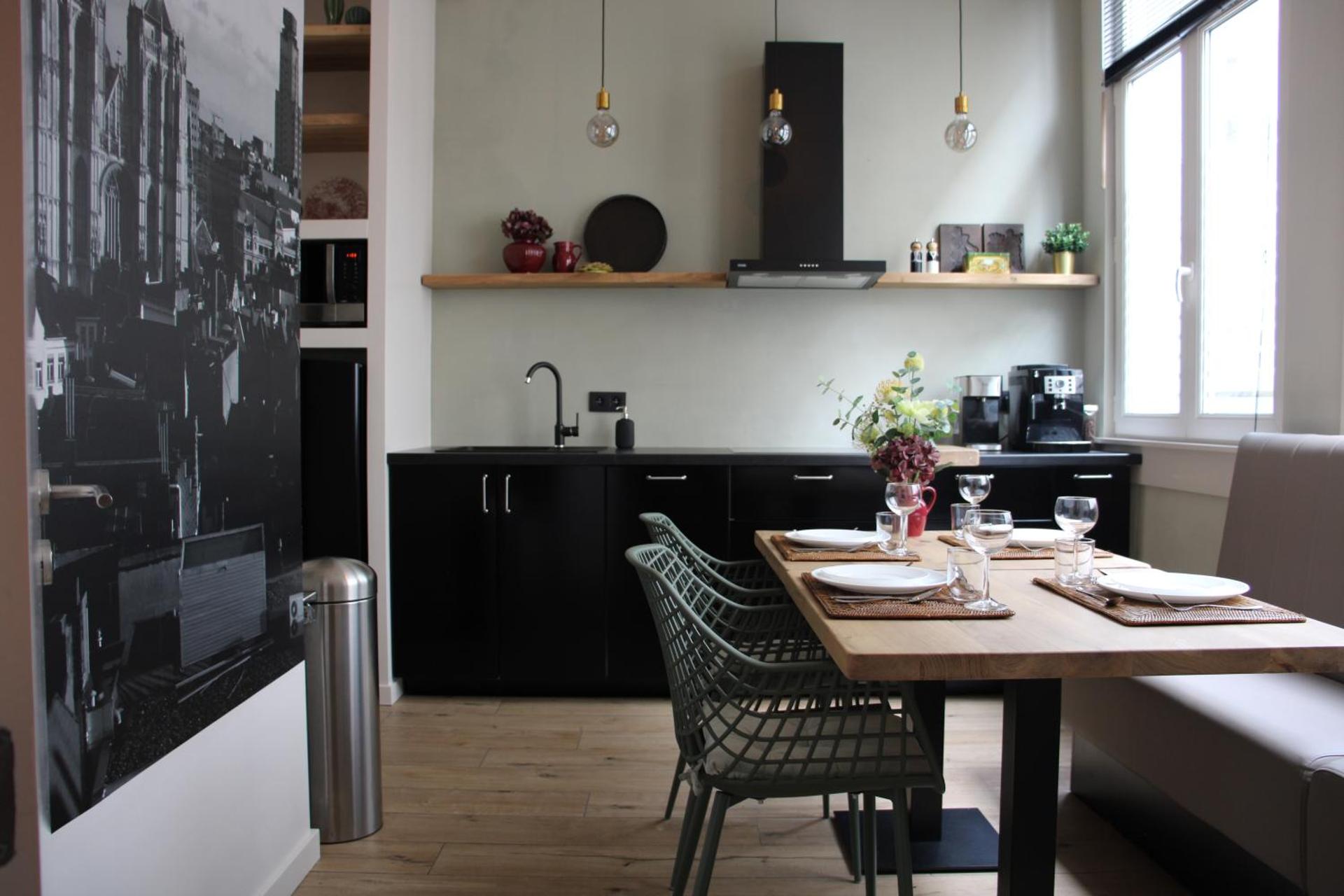 Kitchen or kitchenette