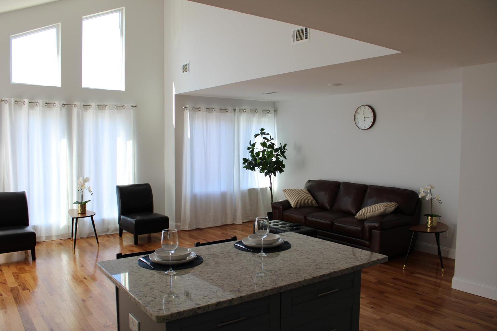 Cozy & Deluxe Apartment - EZ Access to NYC