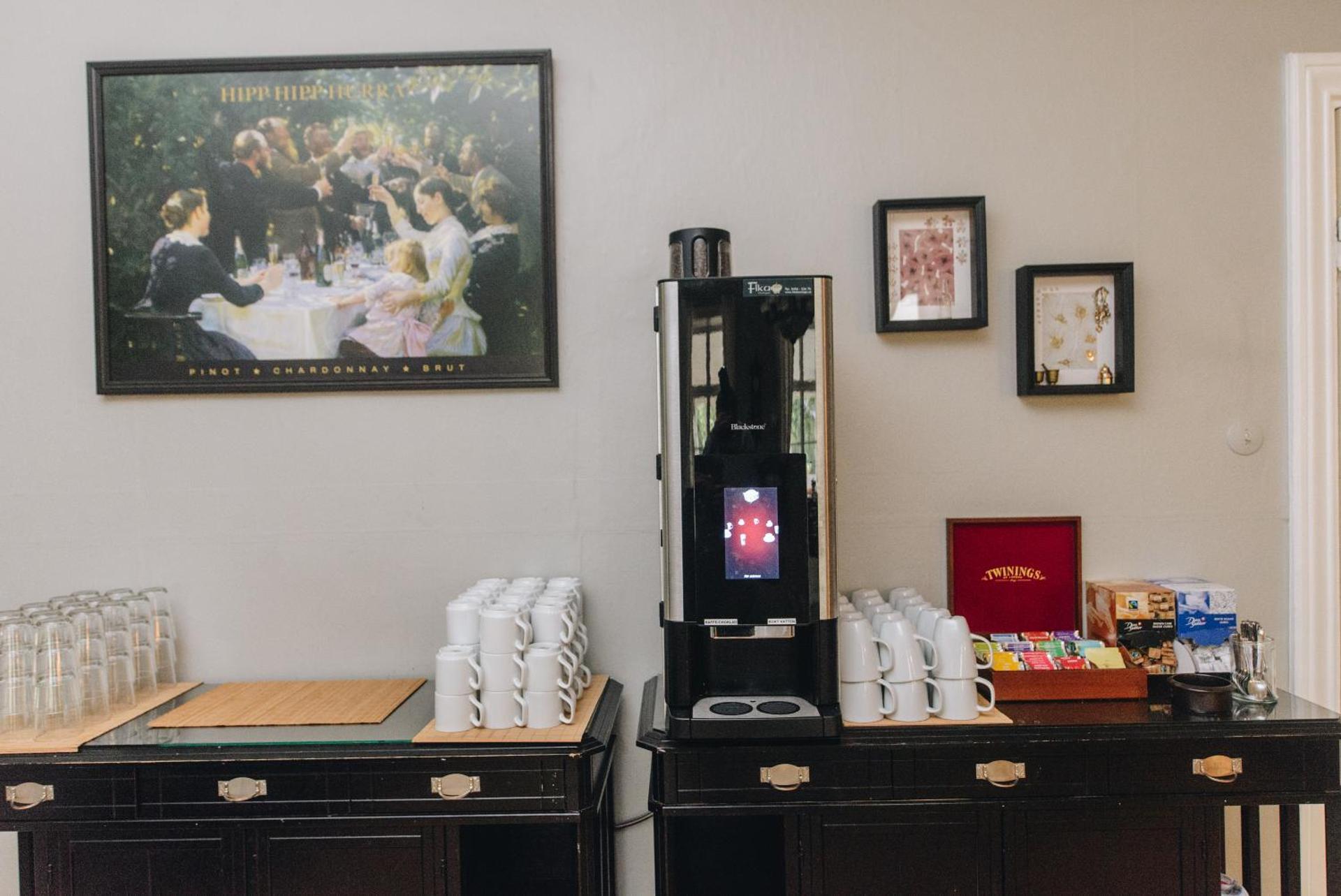Coffee/tea facilities