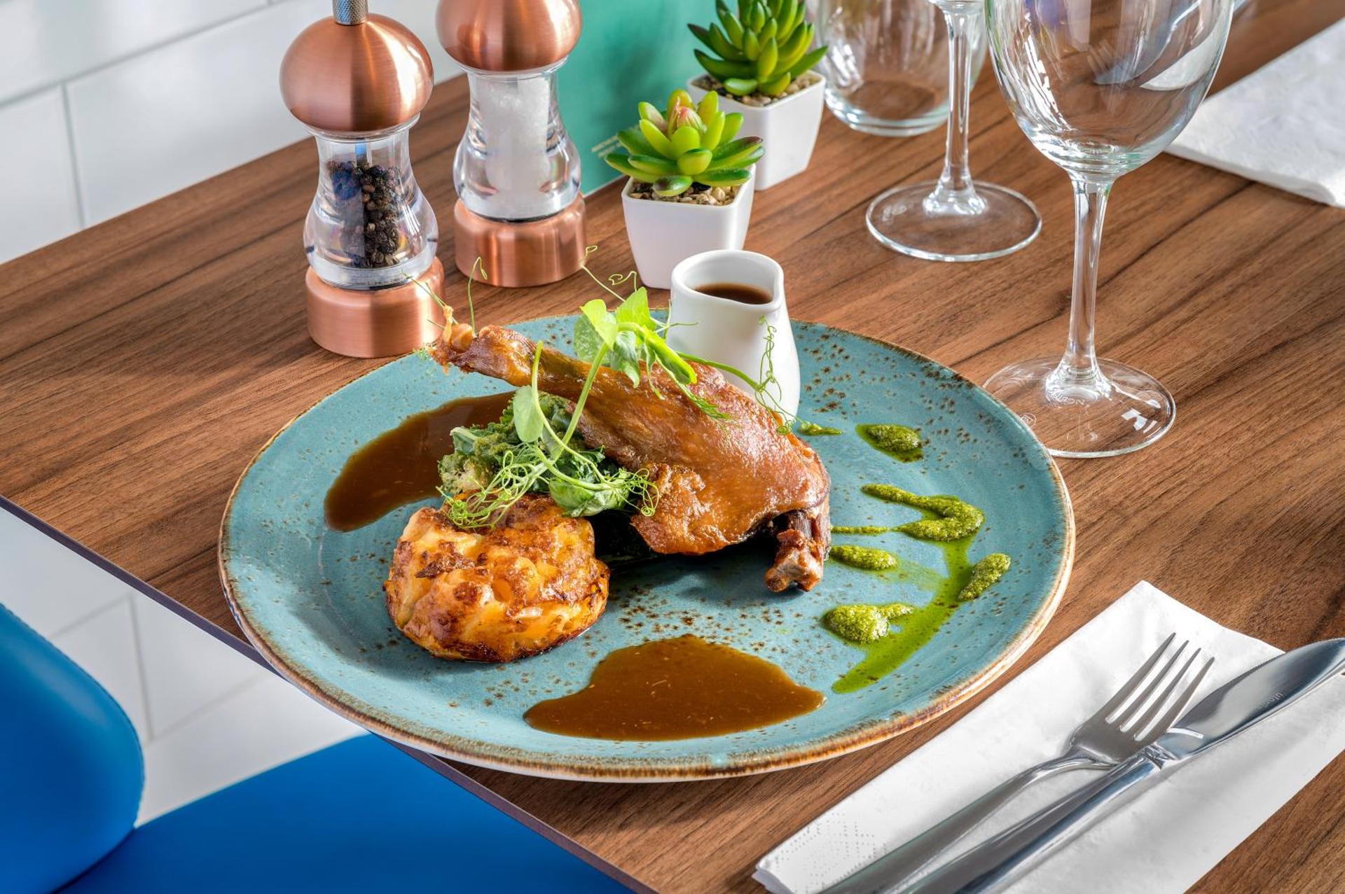 Restaurant/places to eat