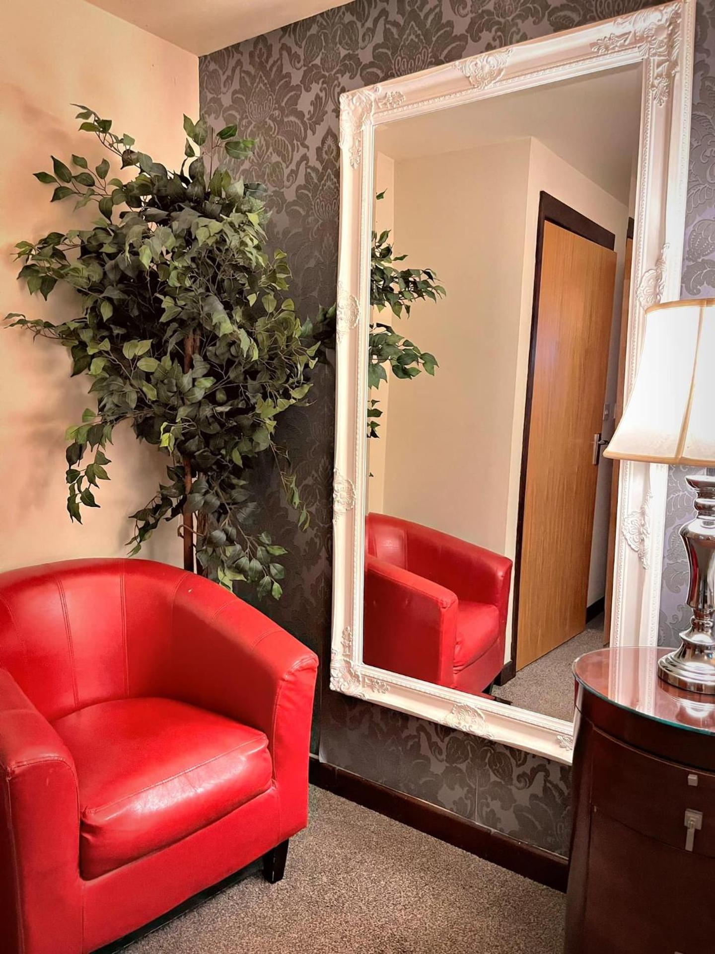 Snug hut 5-Hot Tub-Woodland Lodges-Pembrokshire-Tenby