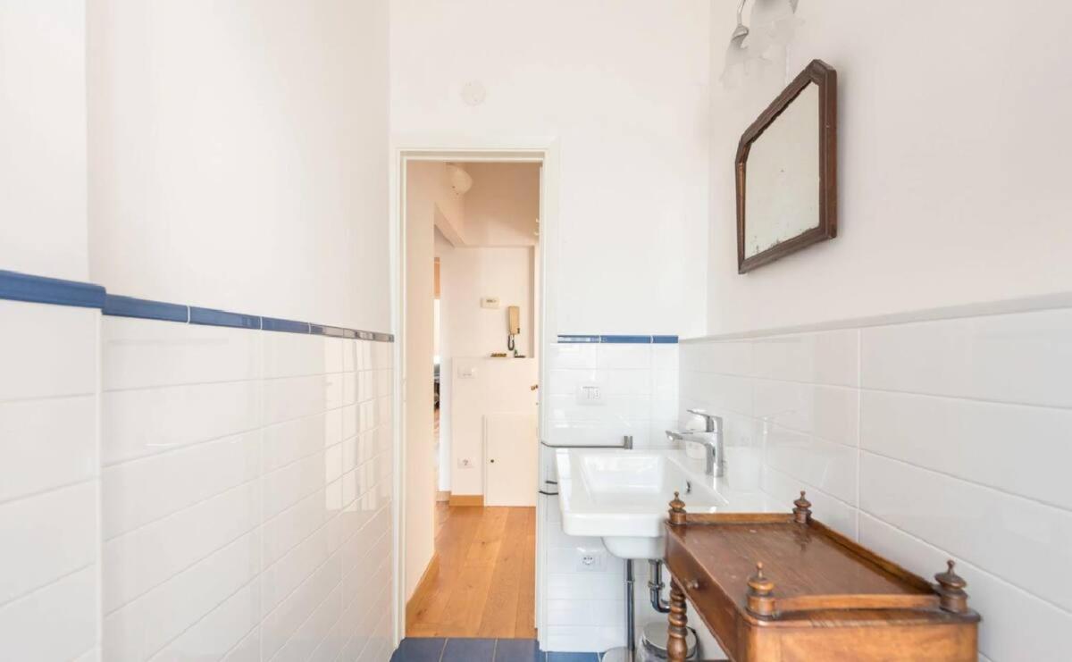 Airy One Bedroom With Terrace Near Palazzo Pitti