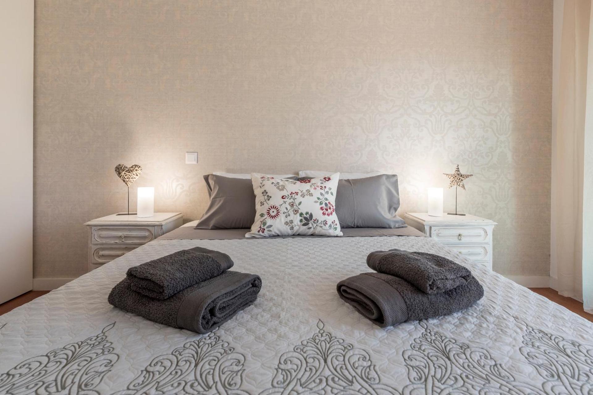 Edificio Foz Palace Praia da Rocha 2 Bedroom beach apartment