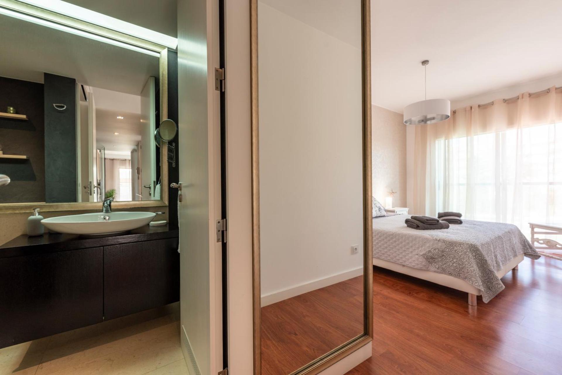 Edificio Foz Palace Praia da Rocha 2 Bedroom beach apartment