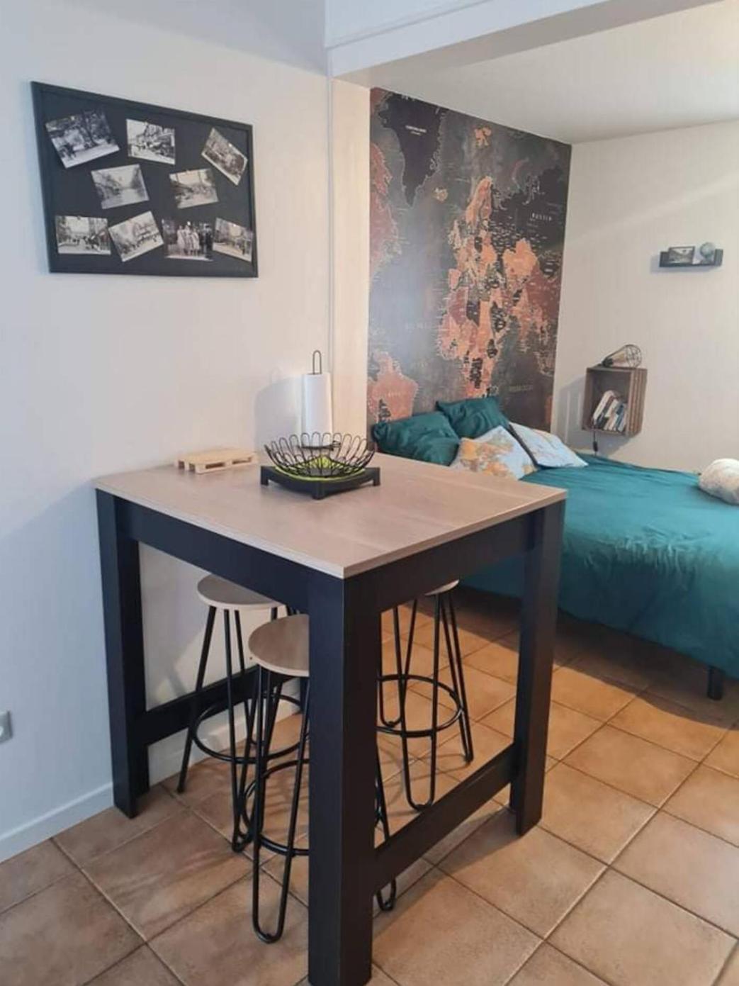 Photo of the whole room