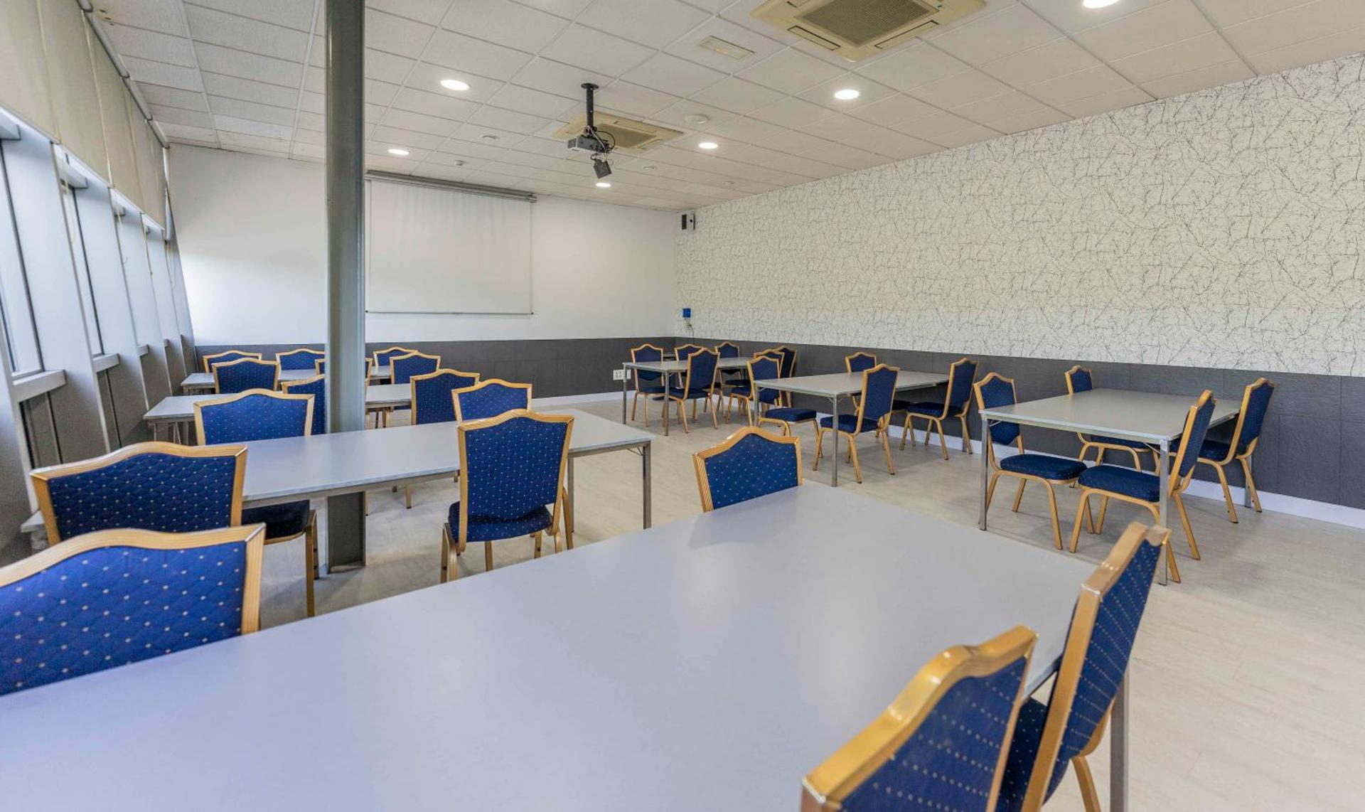 Meeting/conference room