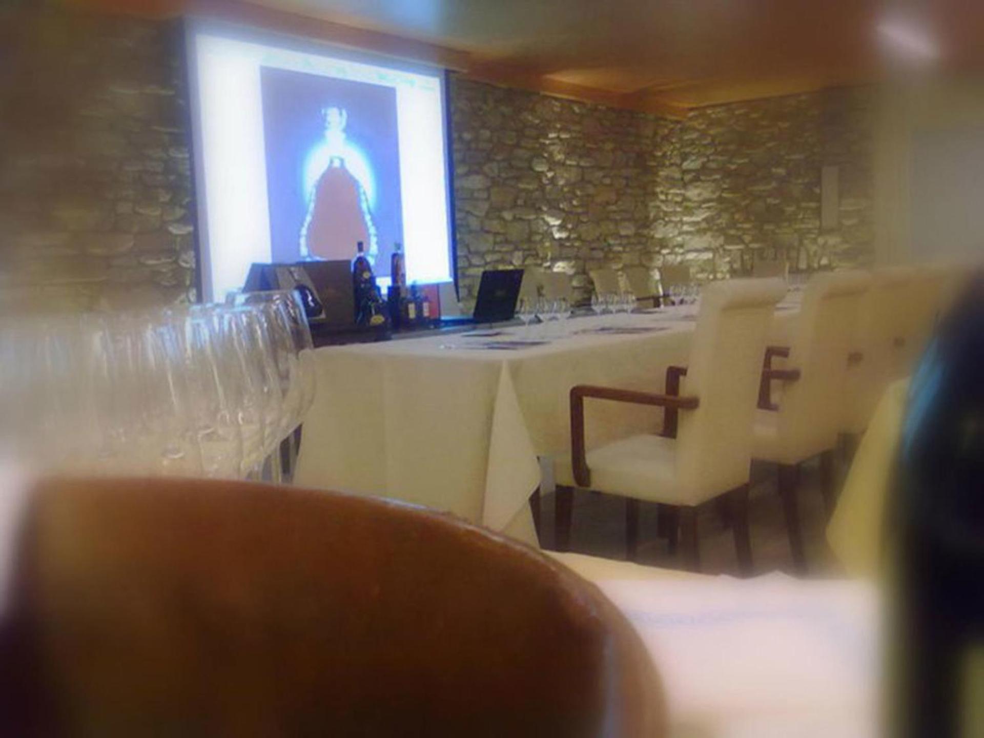 Meeting/conference room