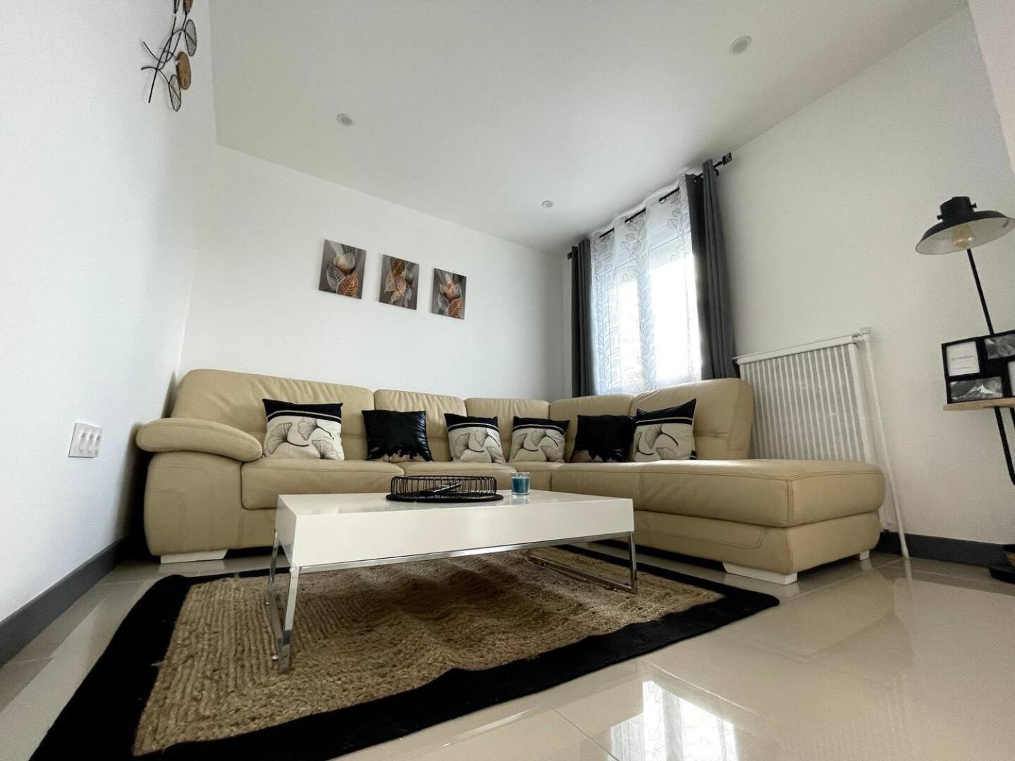 Appartement T4 Cosi: TV Netflix Parking