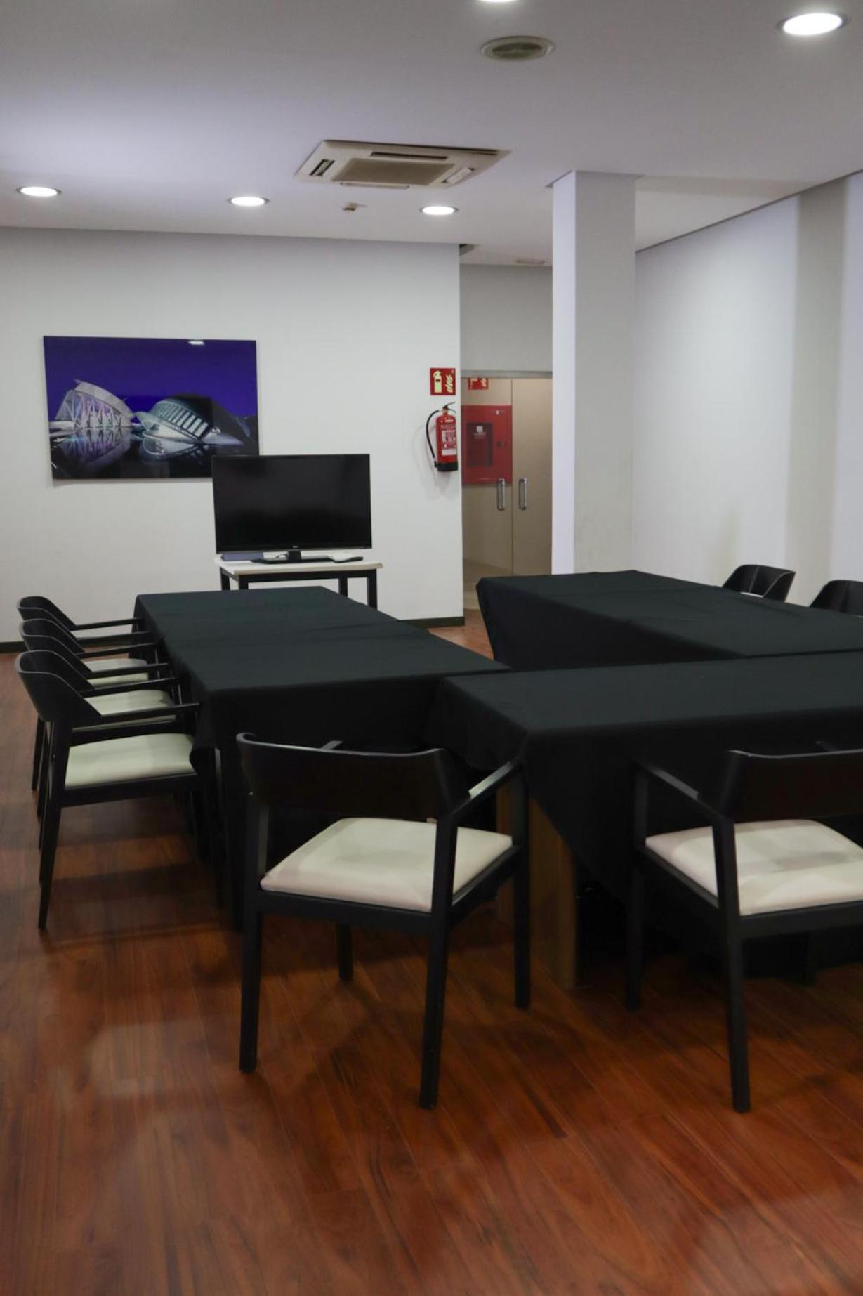 Meeting/conference room