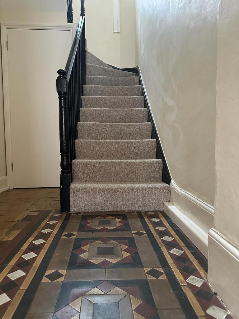 Woodstock Oxford Street- Entire Cosy Apartment- 5 mins to Blenheim Palace