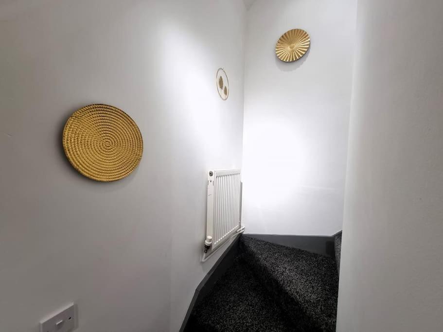 *F4GH for your most relaxed & Cosy stay + Free Parking + Free Fast WiFi *