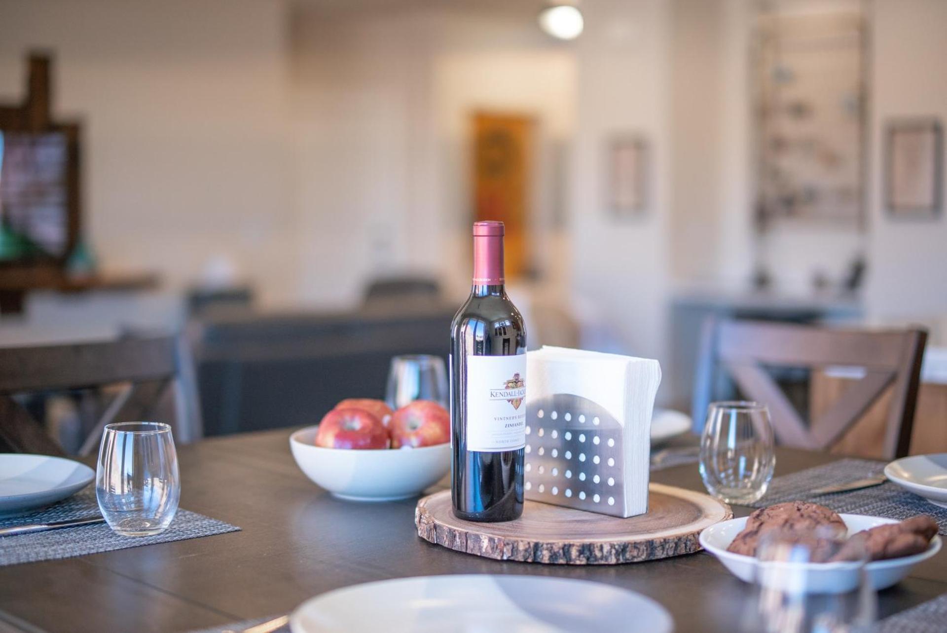 Searchers Hideaway at Kabab - New West Properties