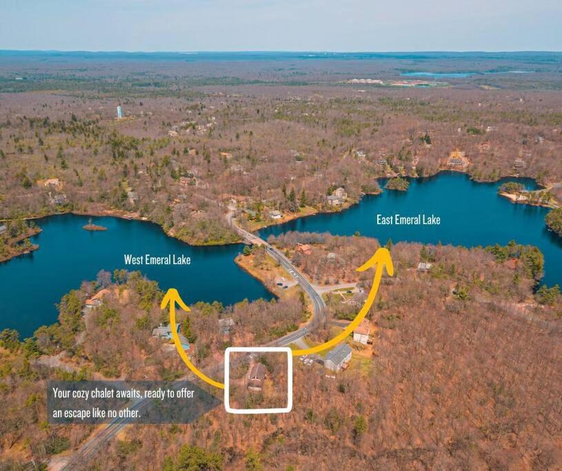 Cheerful Chalet - Fireplace, BBQ, Firepit& Hottub