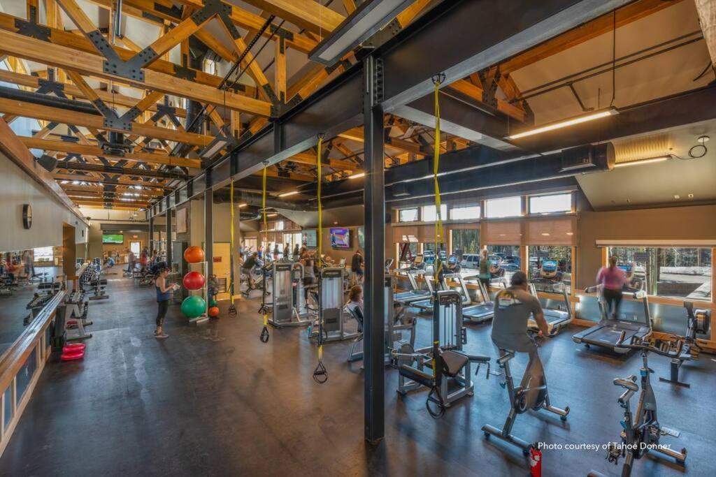 3BR Tahoe Donner Cabin with HOA Perks like Pools Hot-Tub Minutes to Trails Lake Golf