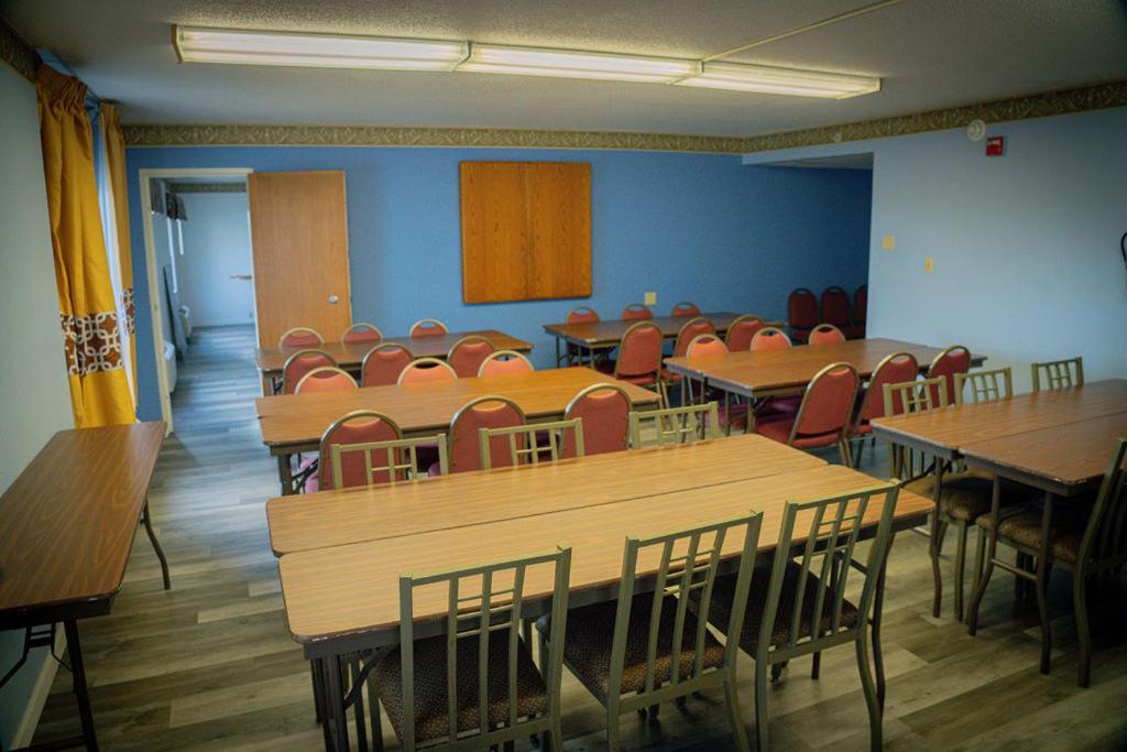 Meeting/conference room