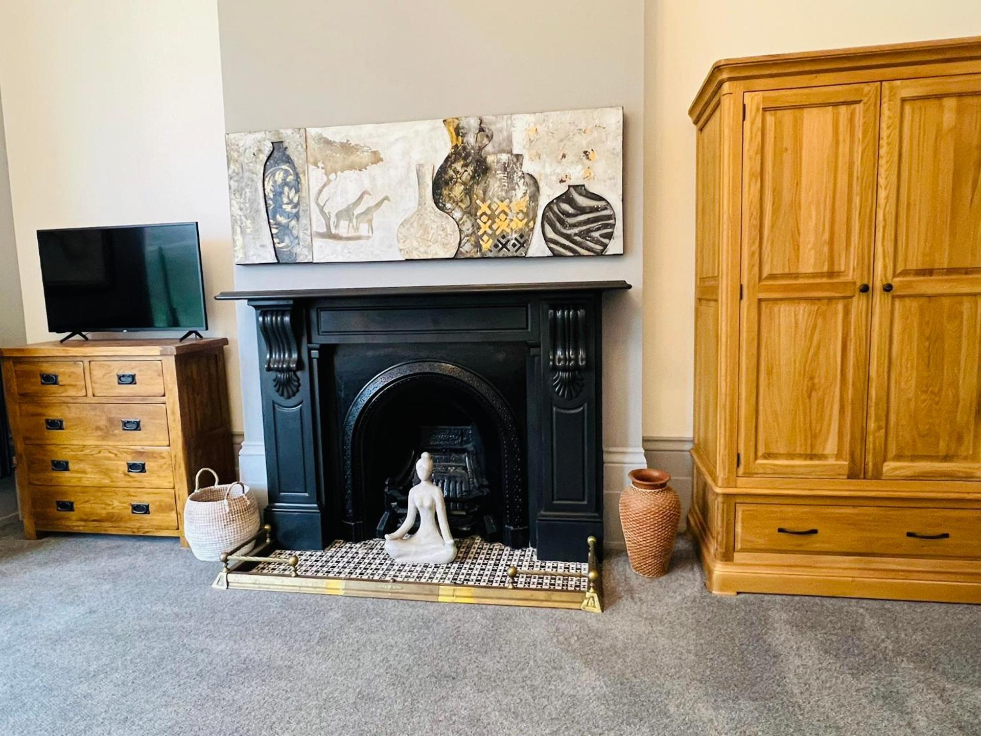 Luxury garden apartment under the Castle, Dover