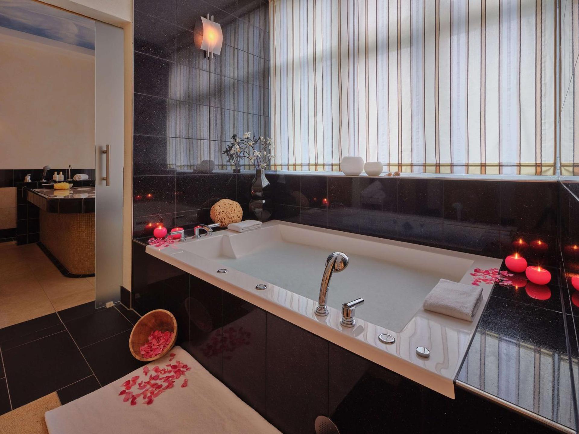 Spa and wellness centre/facilities