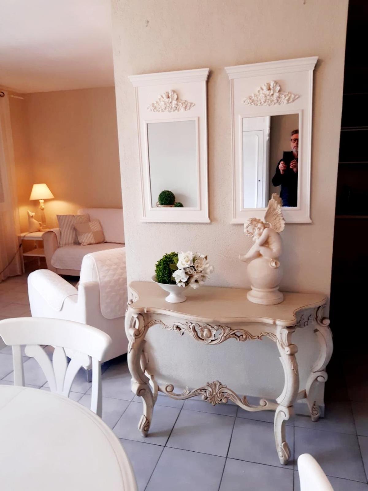 Le Médicis - Centre village calme