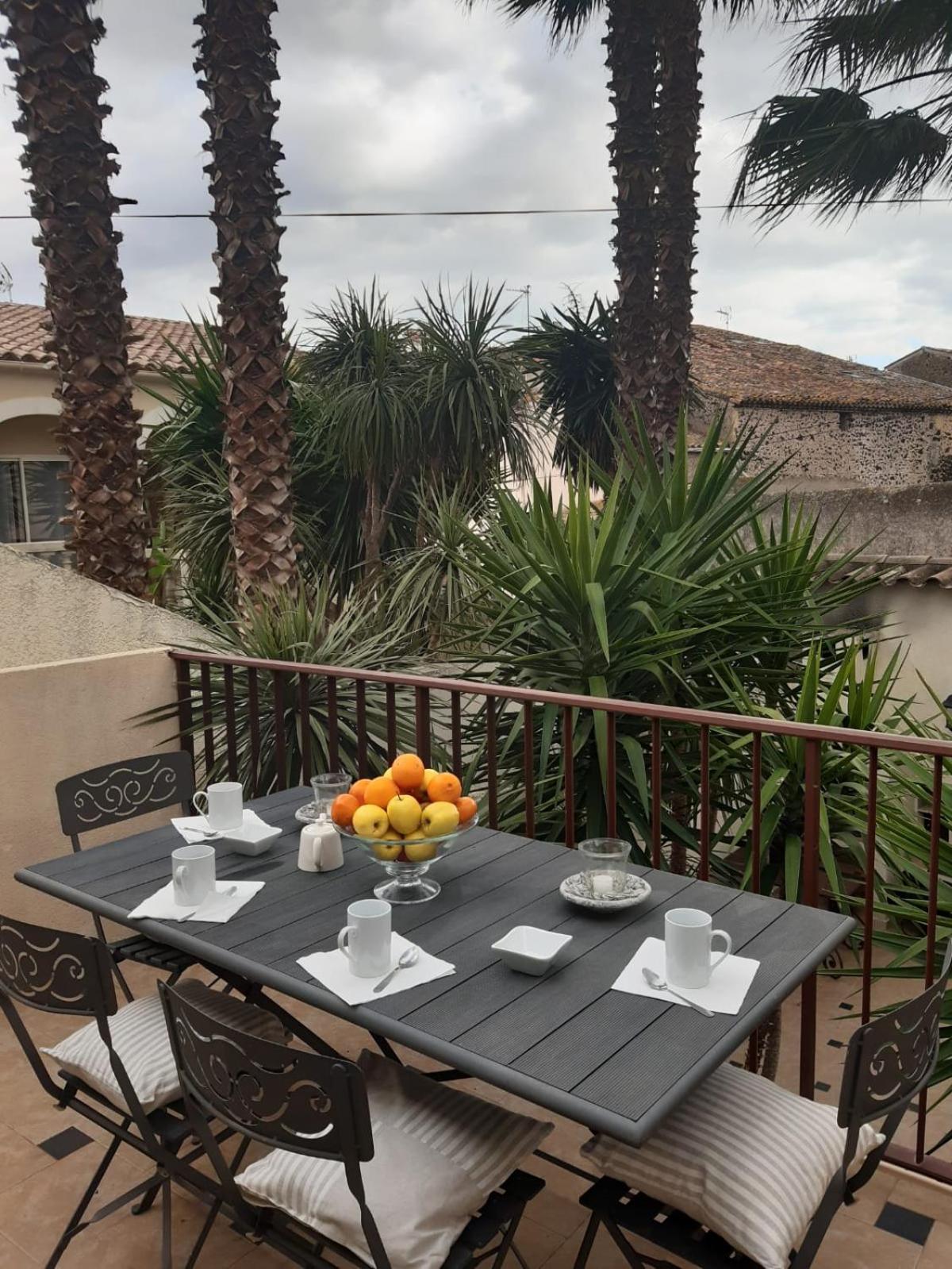 Le Médicis - Centre village calme