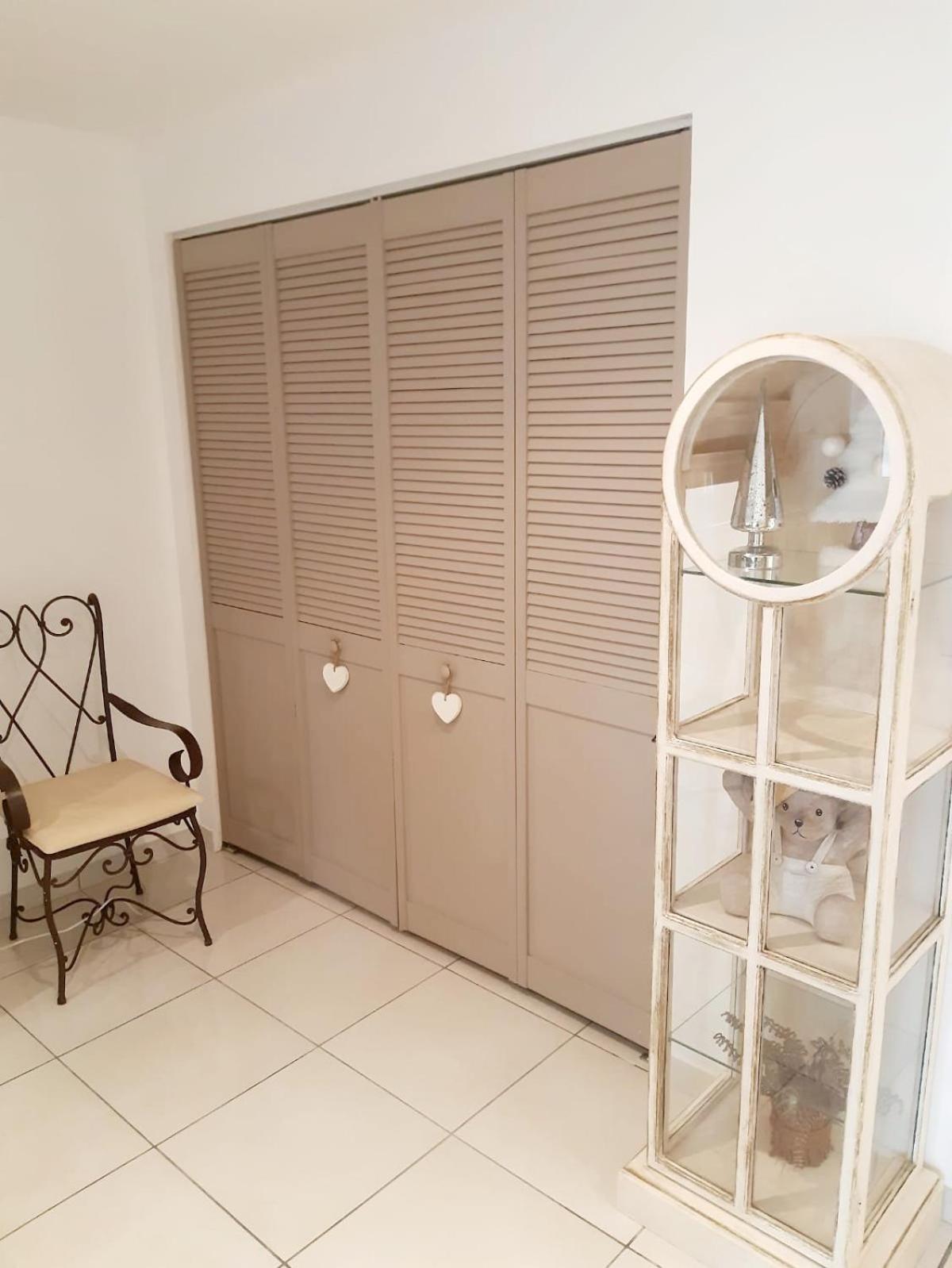 L'Olivier - Centre village - Au calme